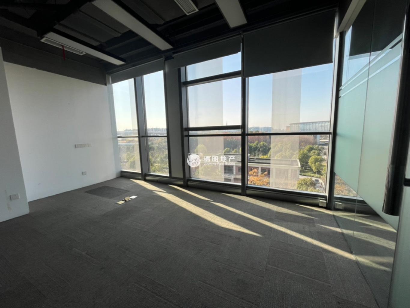 金虹桥龙湖虹桥天街130平米写字楼出租