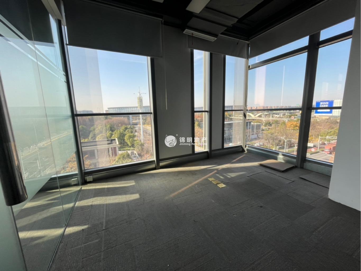 金虹桥龙湖虹桥天街130平米写字楼出租