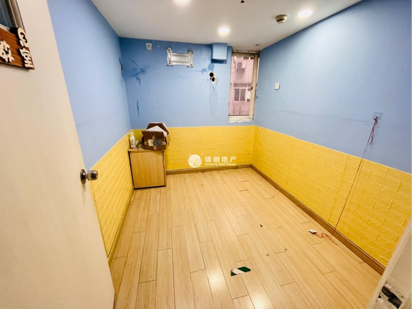 南京西路和一大厦400平米写字楼出租