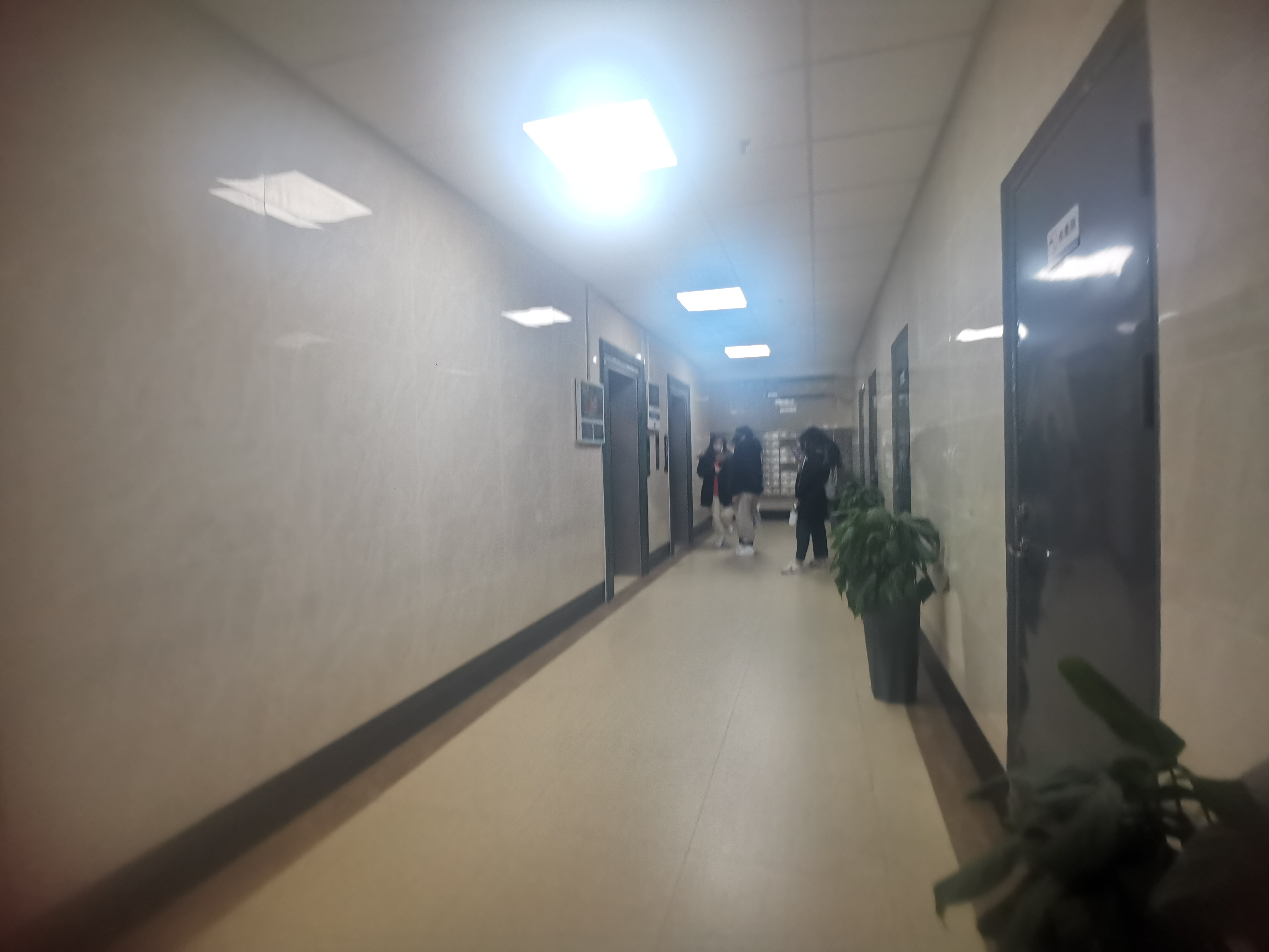 曹杨绿洲广场60平米写字楼出租