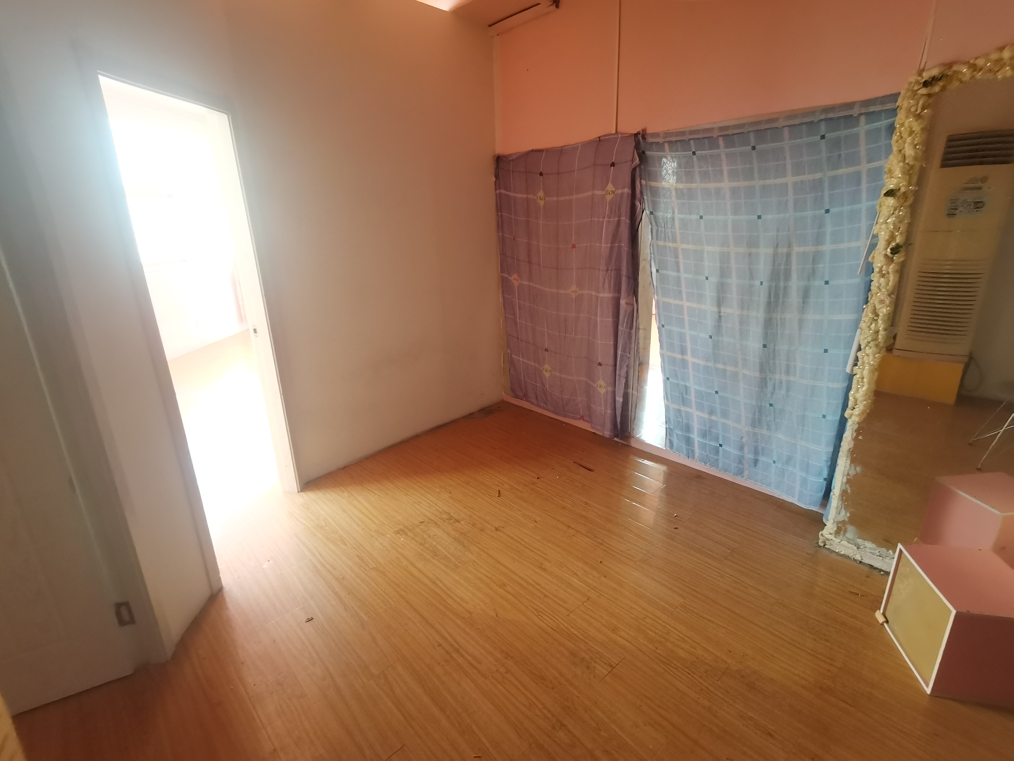 曹杨绿洲广场120平米写字楼出租