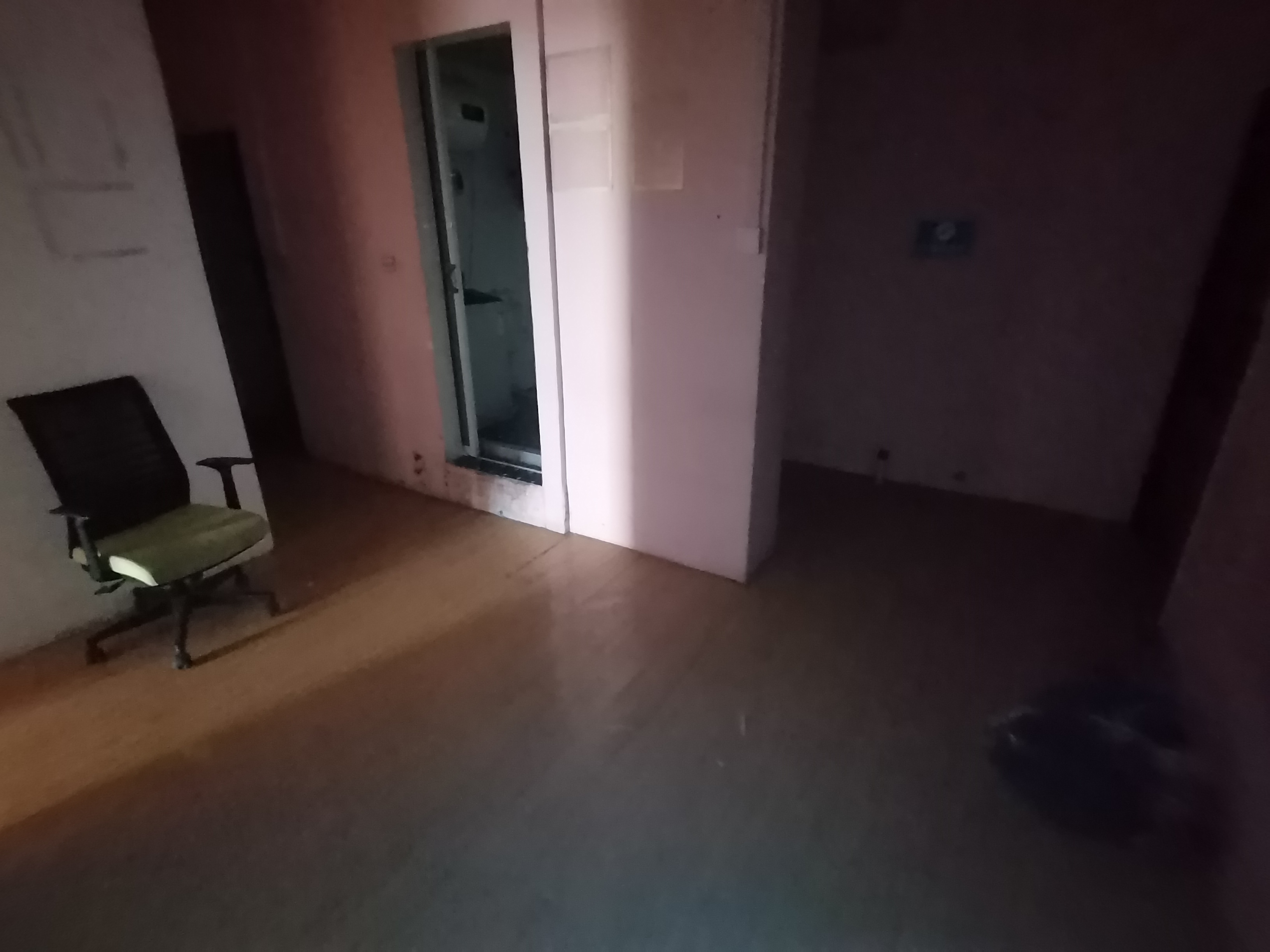 曹杨绿洲广场120平米写字楼出租