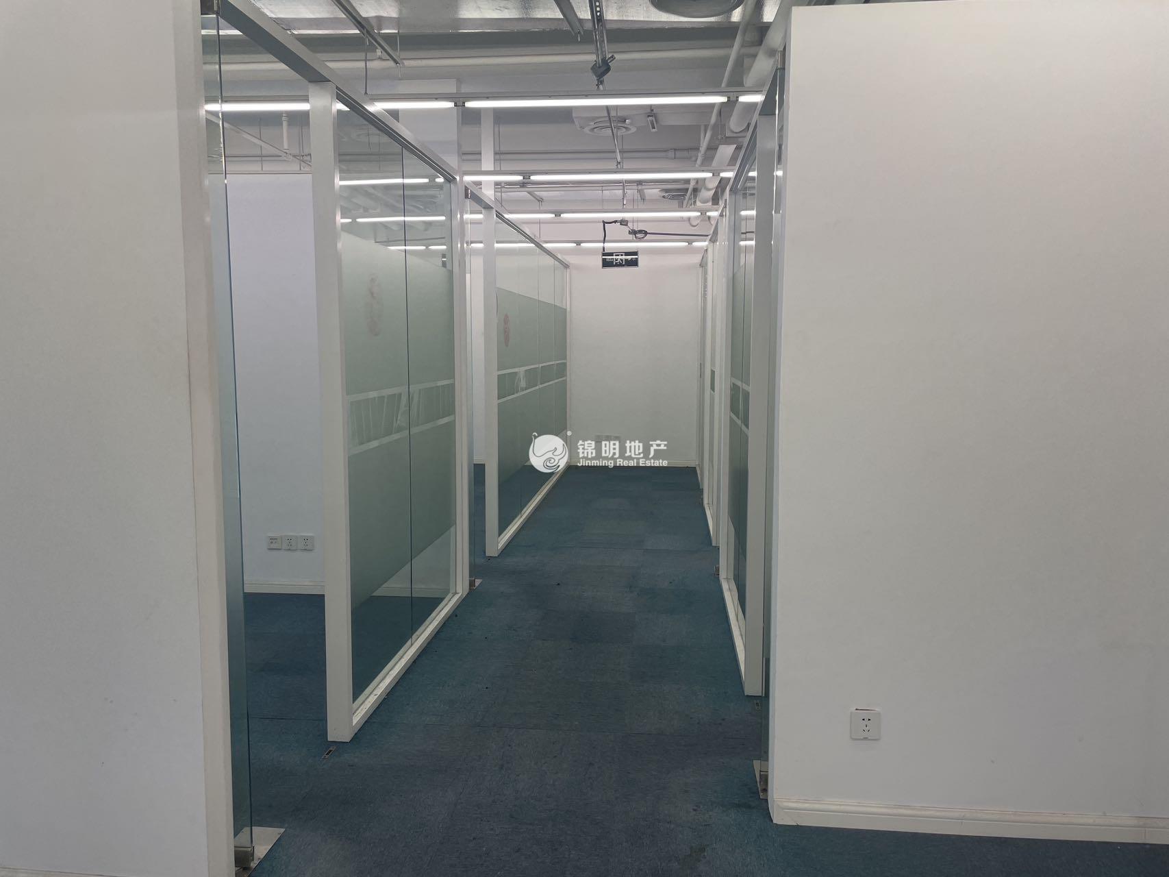 虹桥SKYBRIDGE HQ 天会268平米写字楼出租