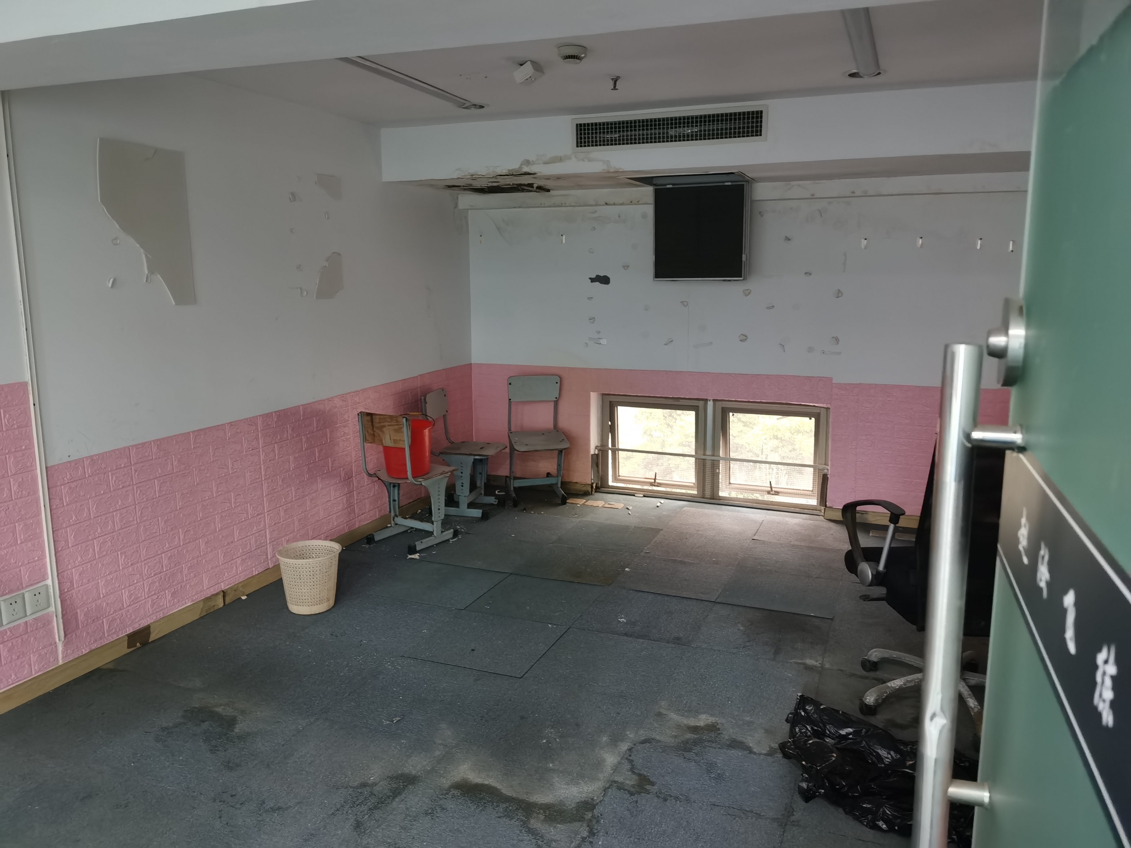 打浦桥致远大厦200平米写字楼出租