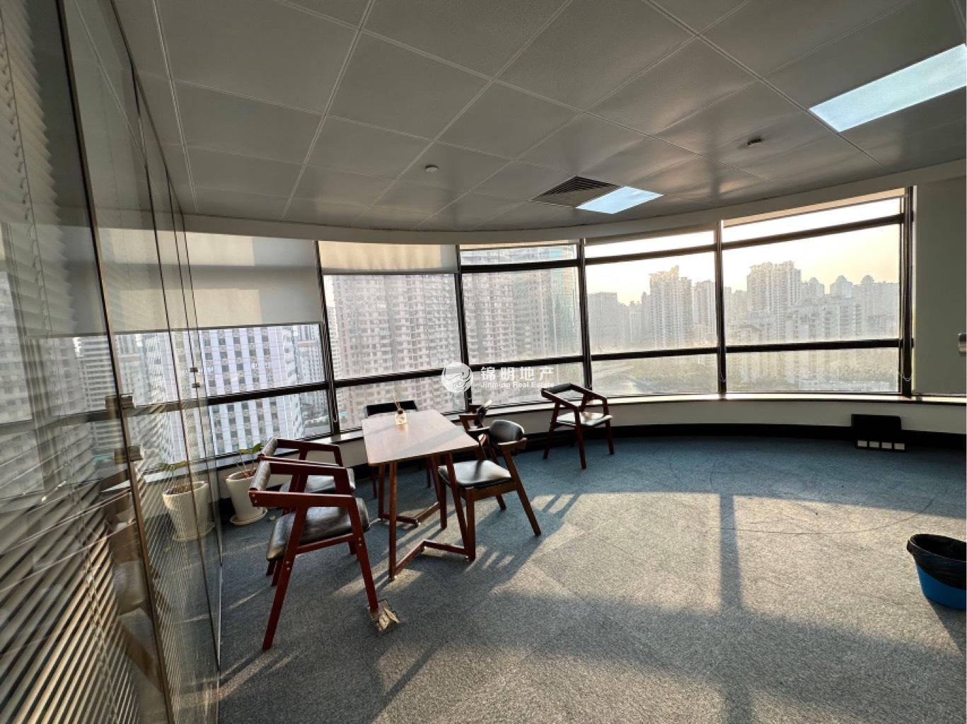 不夜城苏河1号151平米写字楼出租