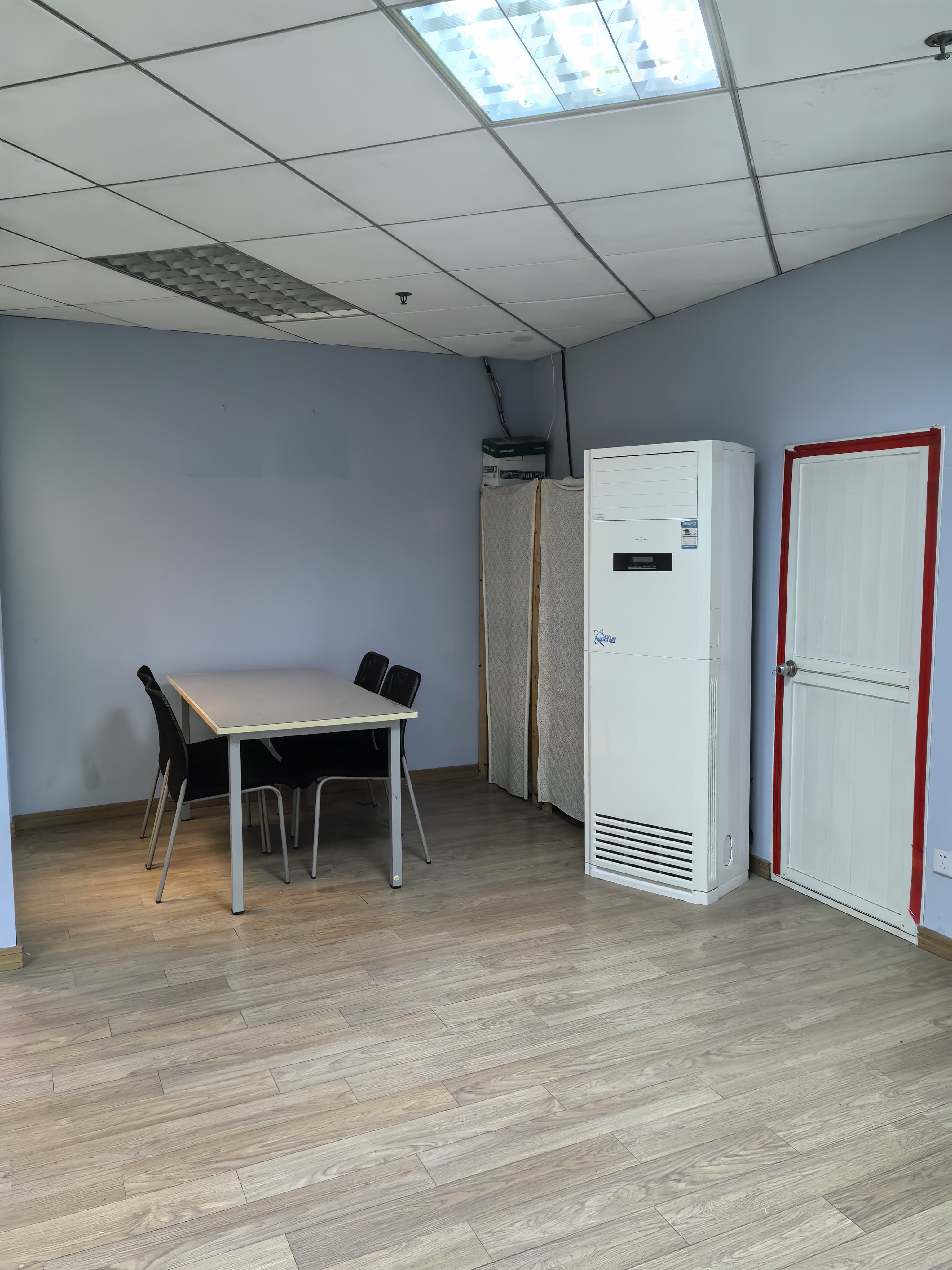 打浦桥致远大厦92平米写字楼出租