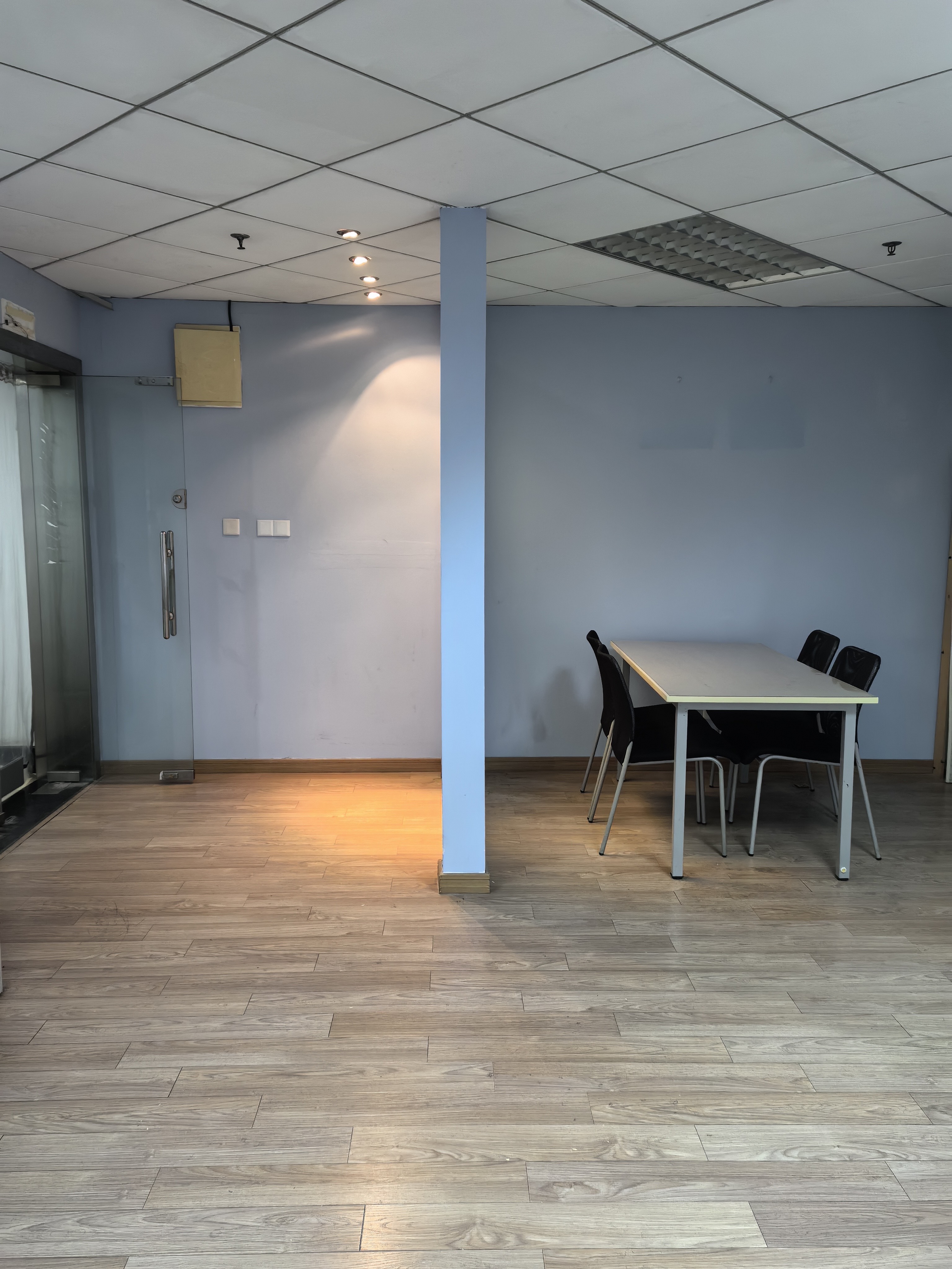 打浦桥致远大厦92平米写字楼出租