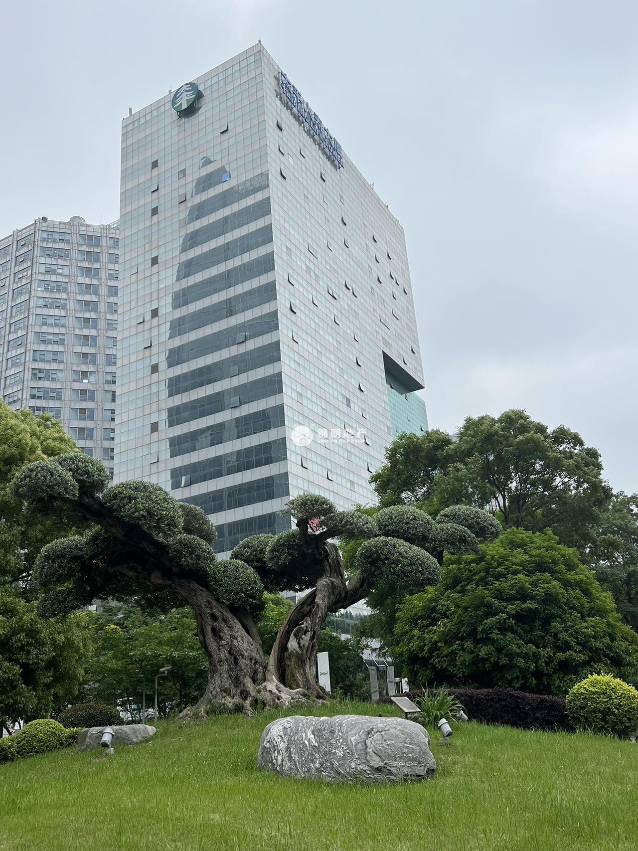 联洋太平人寿大厦132平米写字楼出租