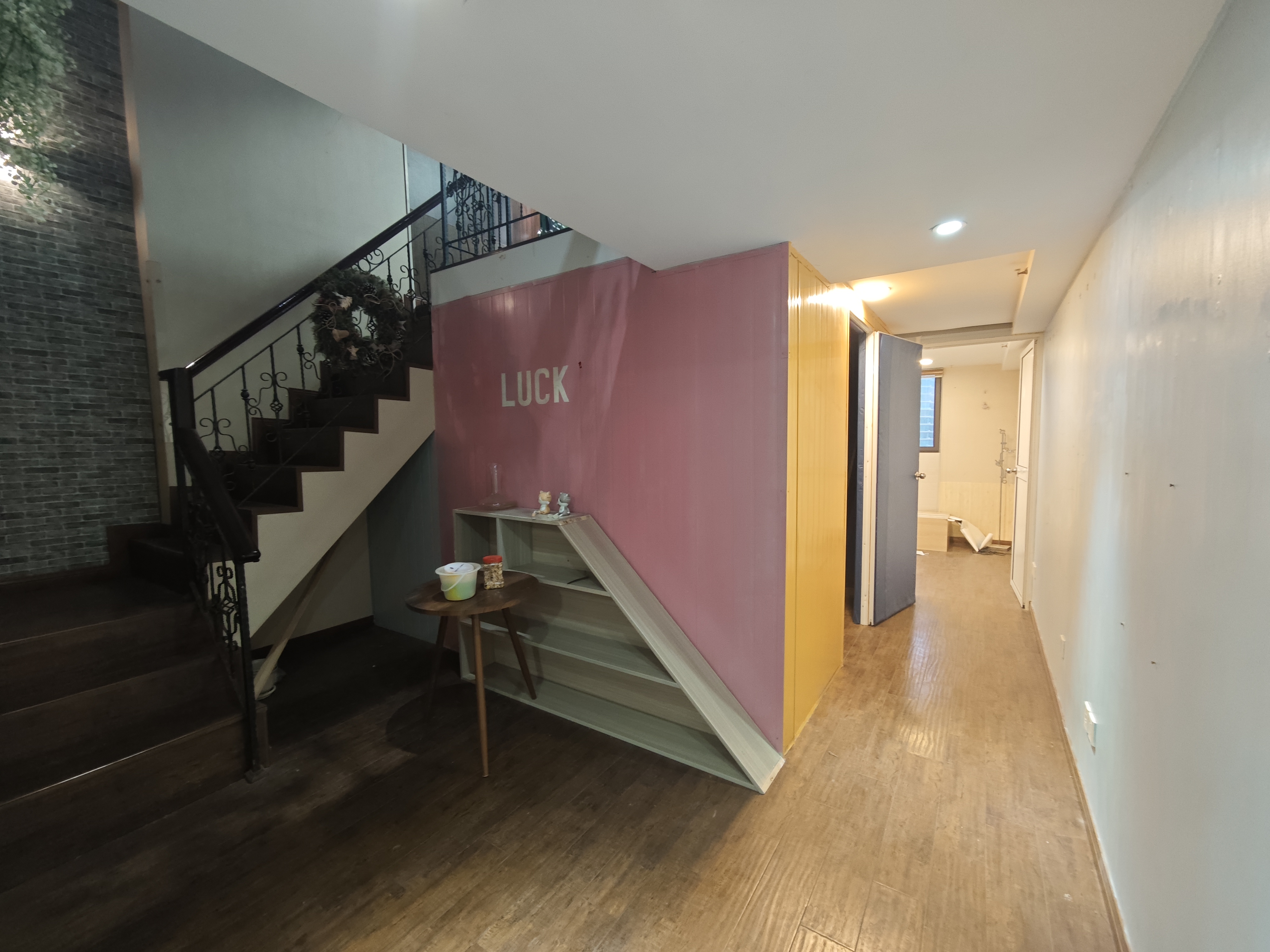 长寿路圣天地商务楼72平米写字楼出租