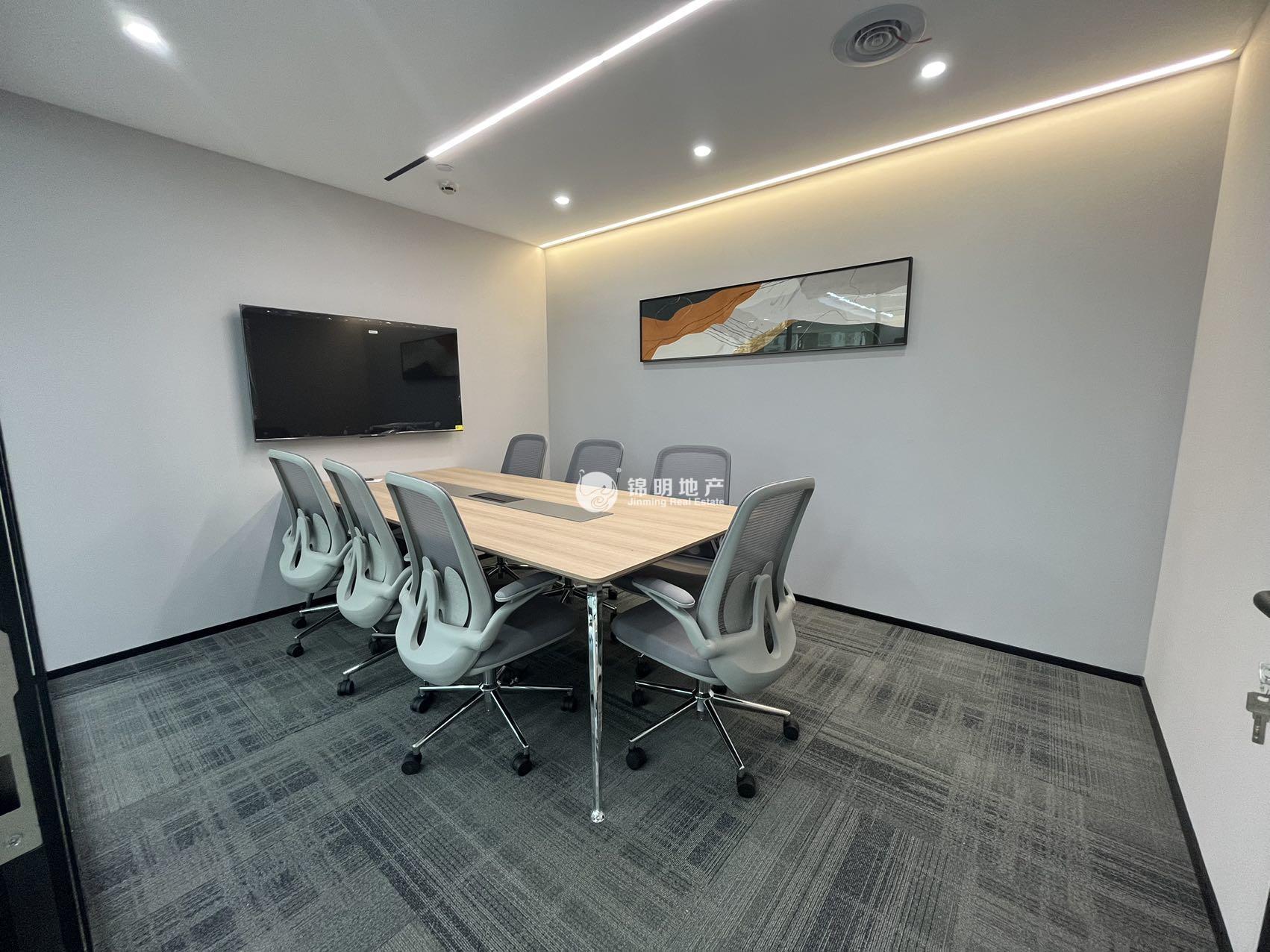 南京西路招商局广场158平米写字楼出租