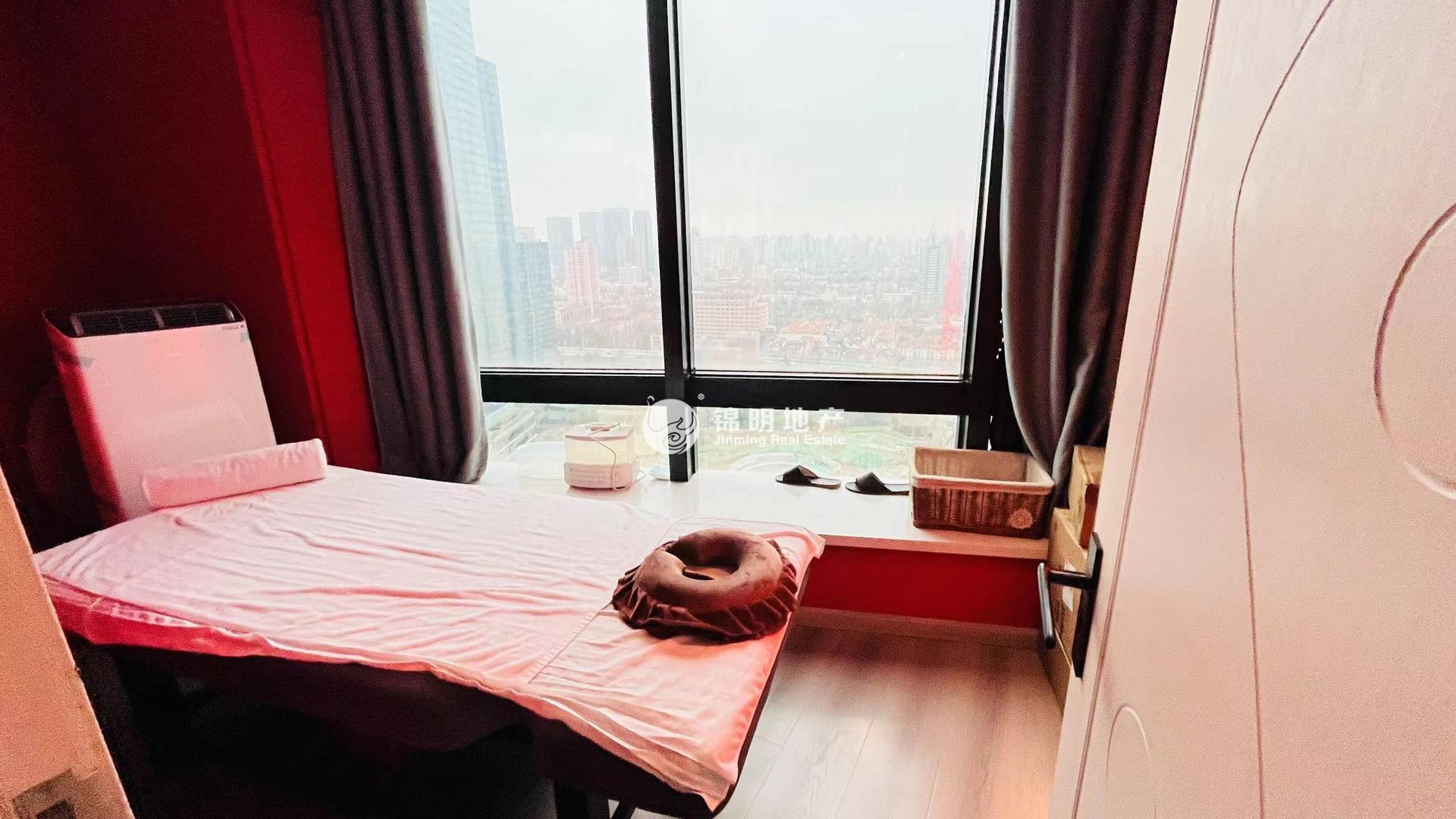 静安寺环球世界大厦168平米写字楼出租