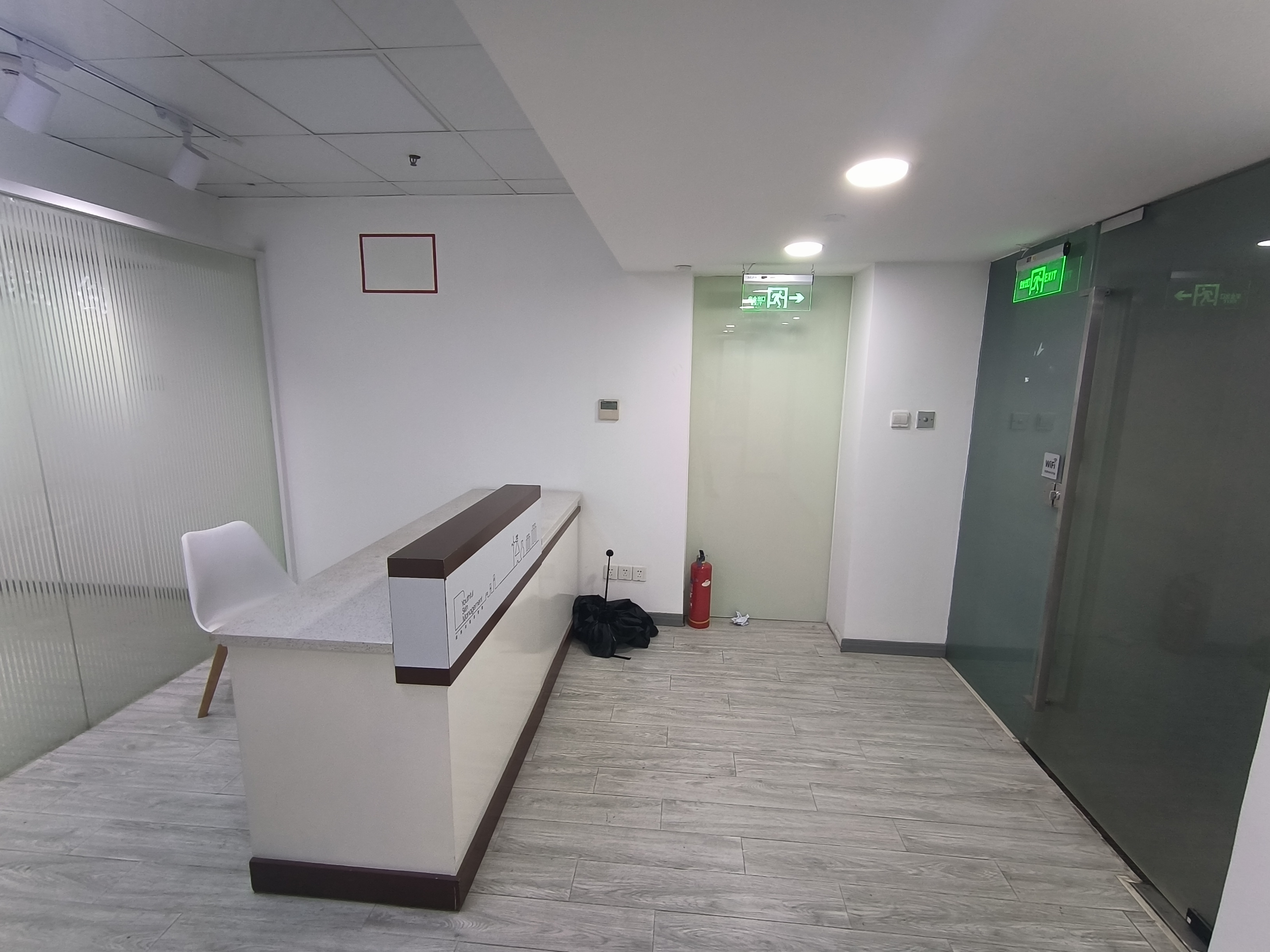 中山公园华宁国际广场120平米写字楼出租