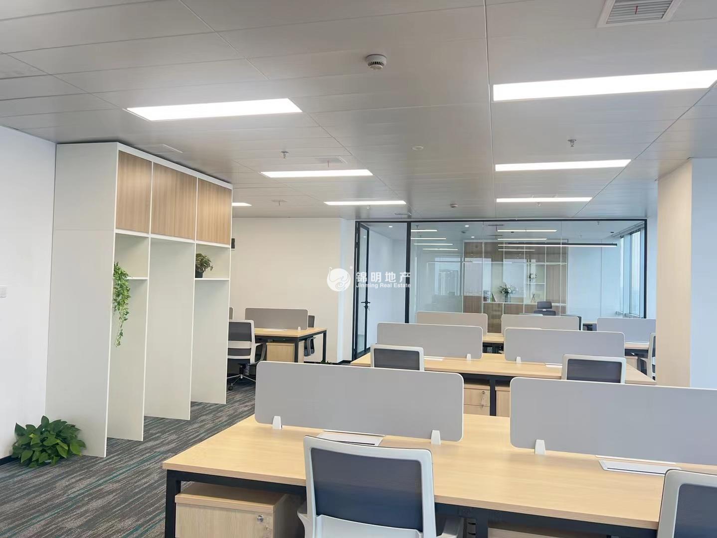 凯德龙之梦227平米写字楼出租