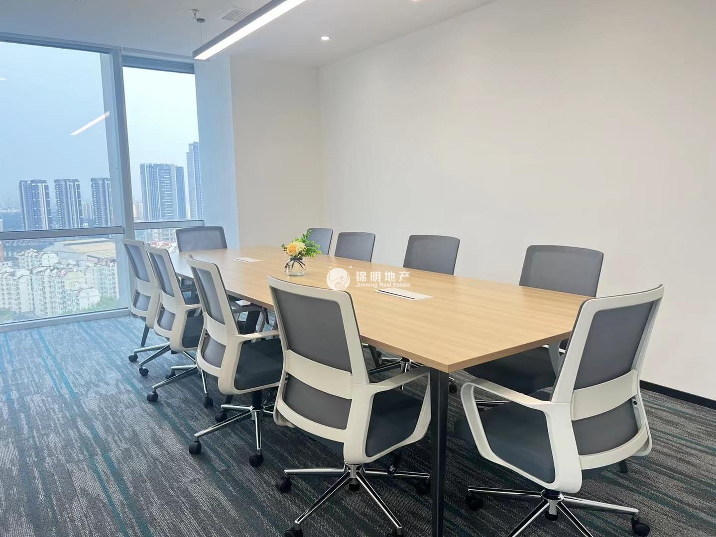 凯德龙之梦227平米写字楼出租