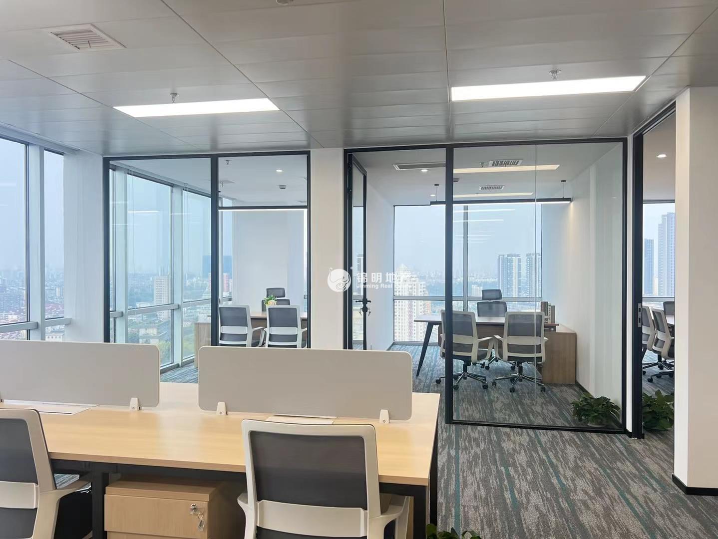 凯德龙之梦227平米写字楼出租
