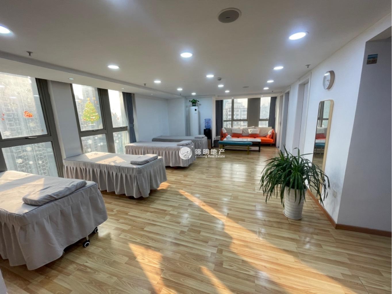 曹杨尚诚国际104平米写字楼出租