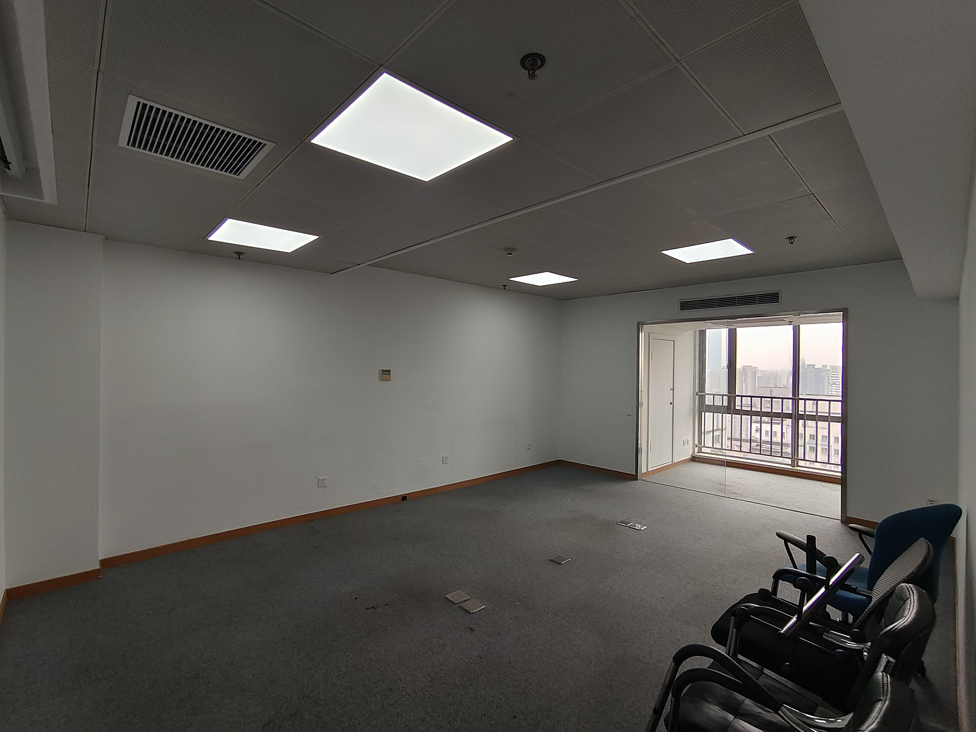 中山公园华宁国际广场88平米写字楼出租