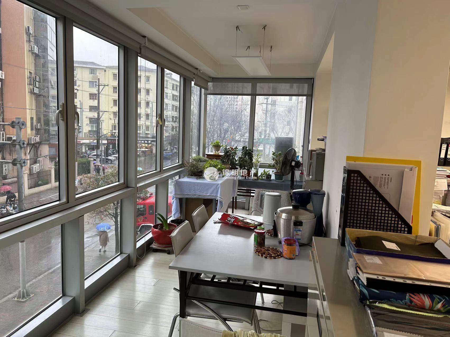 徐家汇之俊大厦270平米写字楼出售