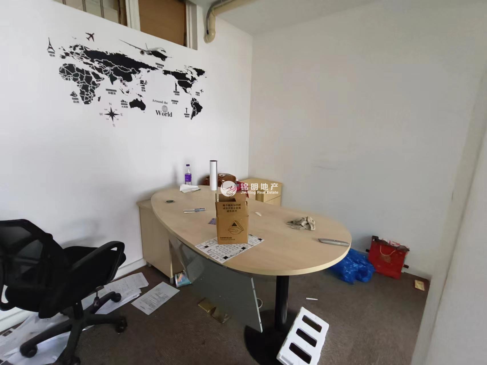 人民广场房地大厦203平米写字楼出租