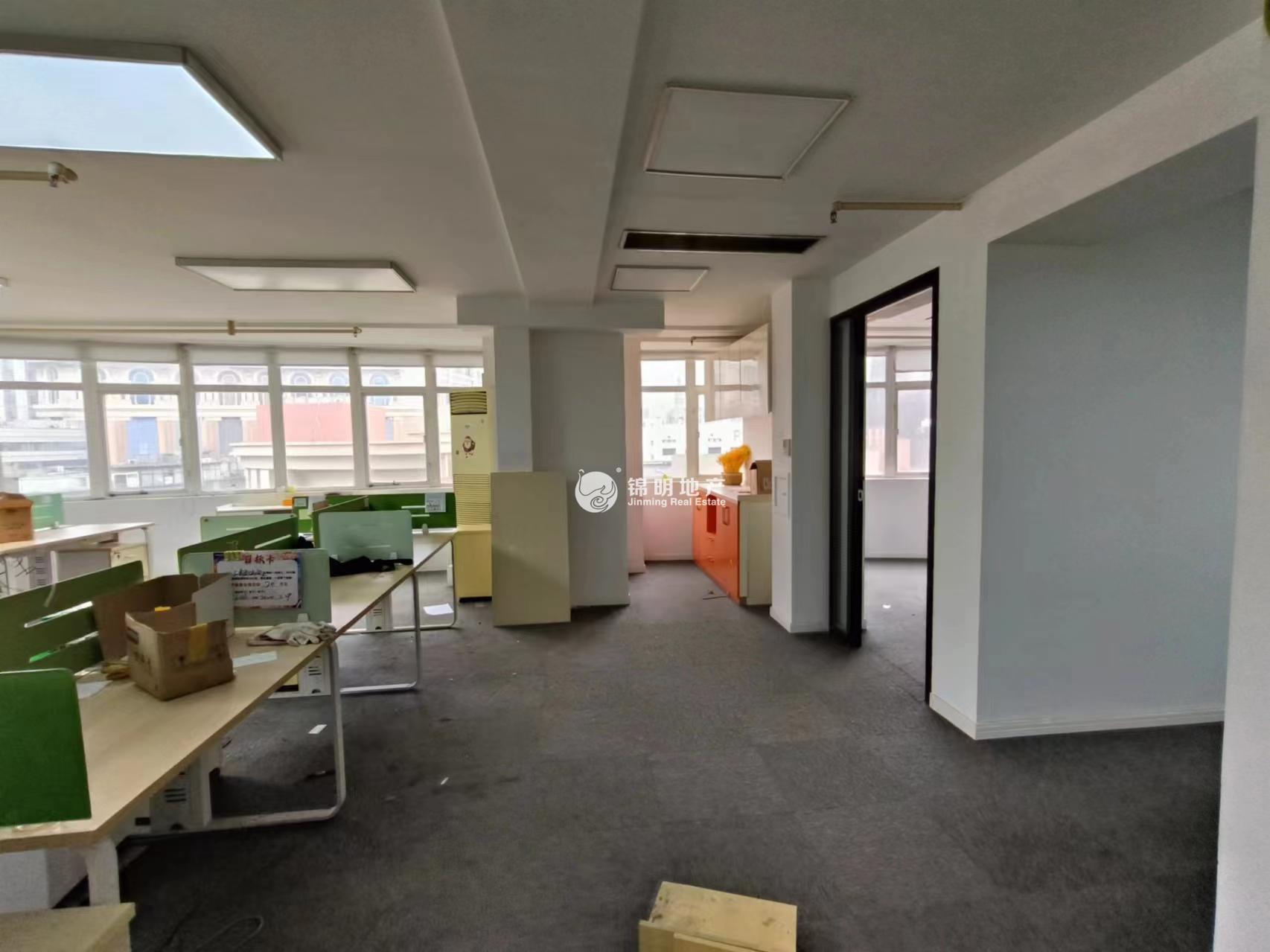 人民广场房地大厦203平米写字楼出租