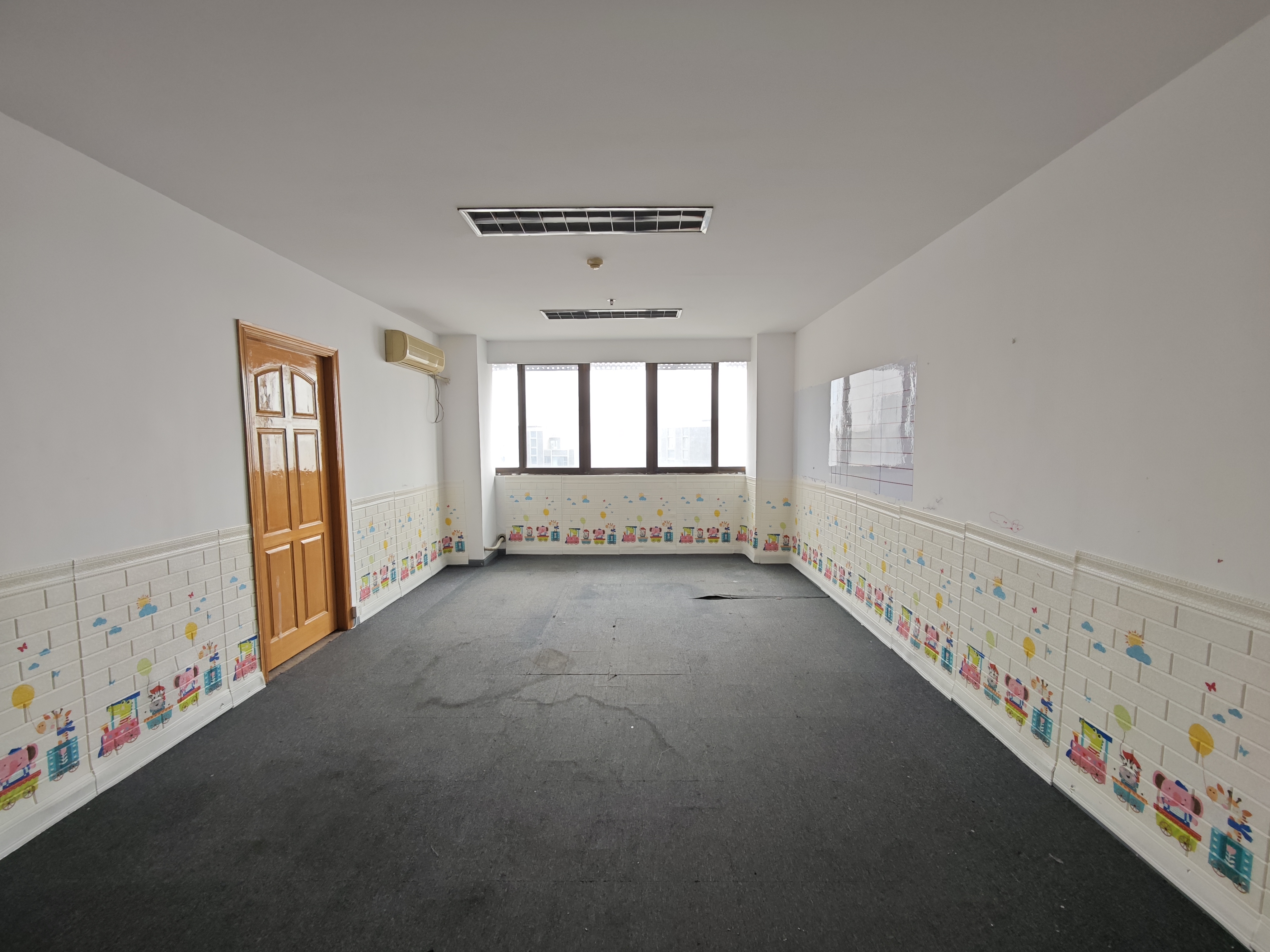 曹杨中谊大厦50平米写字楼出租