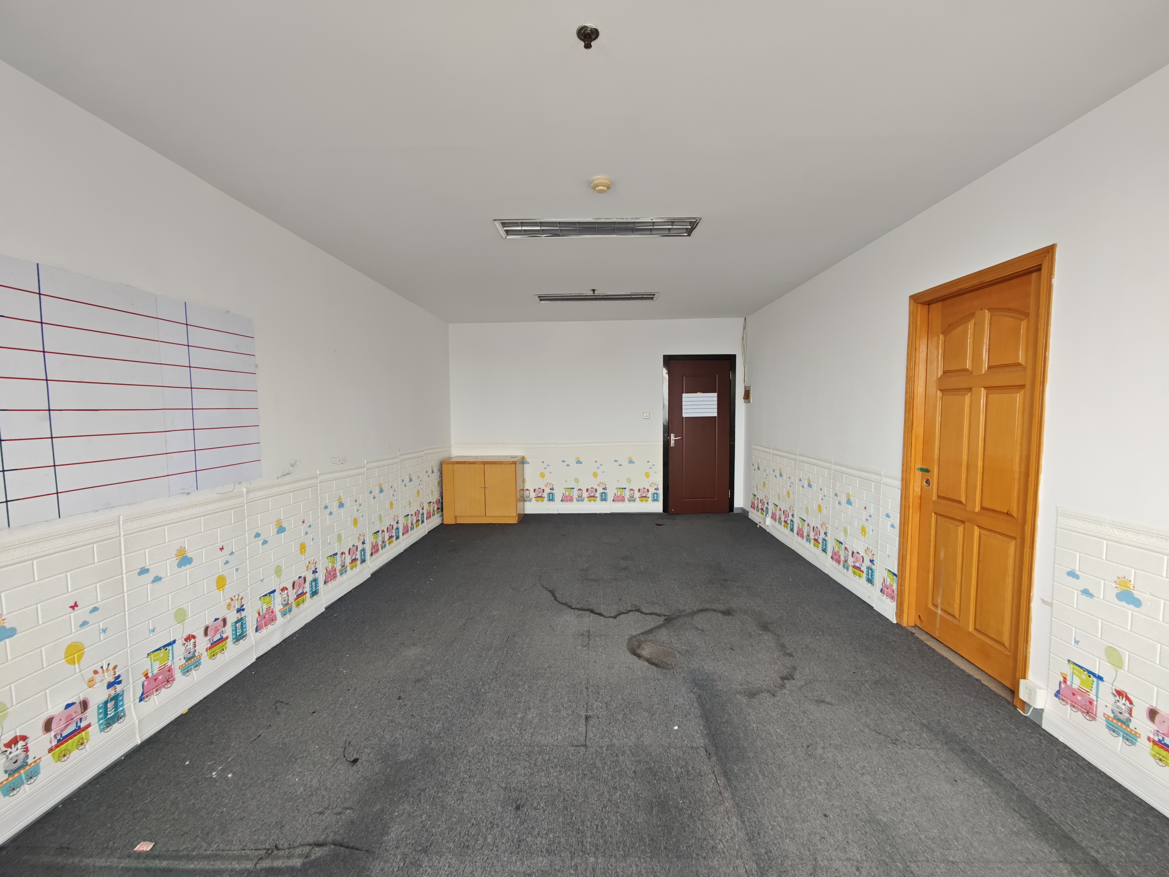 曹杨中谊大厦50平米写字楼出租