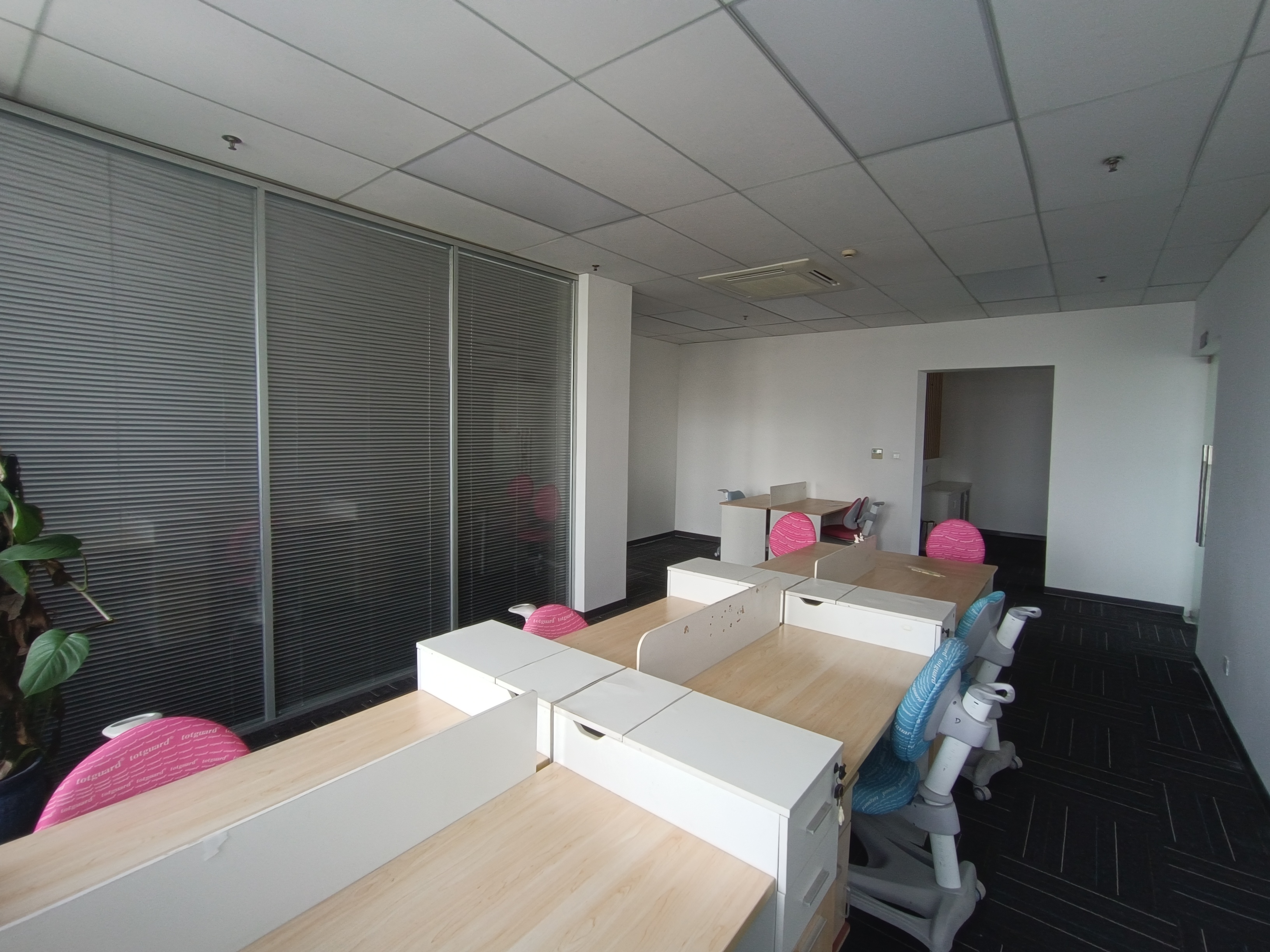 古美宁谷商务大厦（凯阳国际商务大厦）108平米写字楼出租