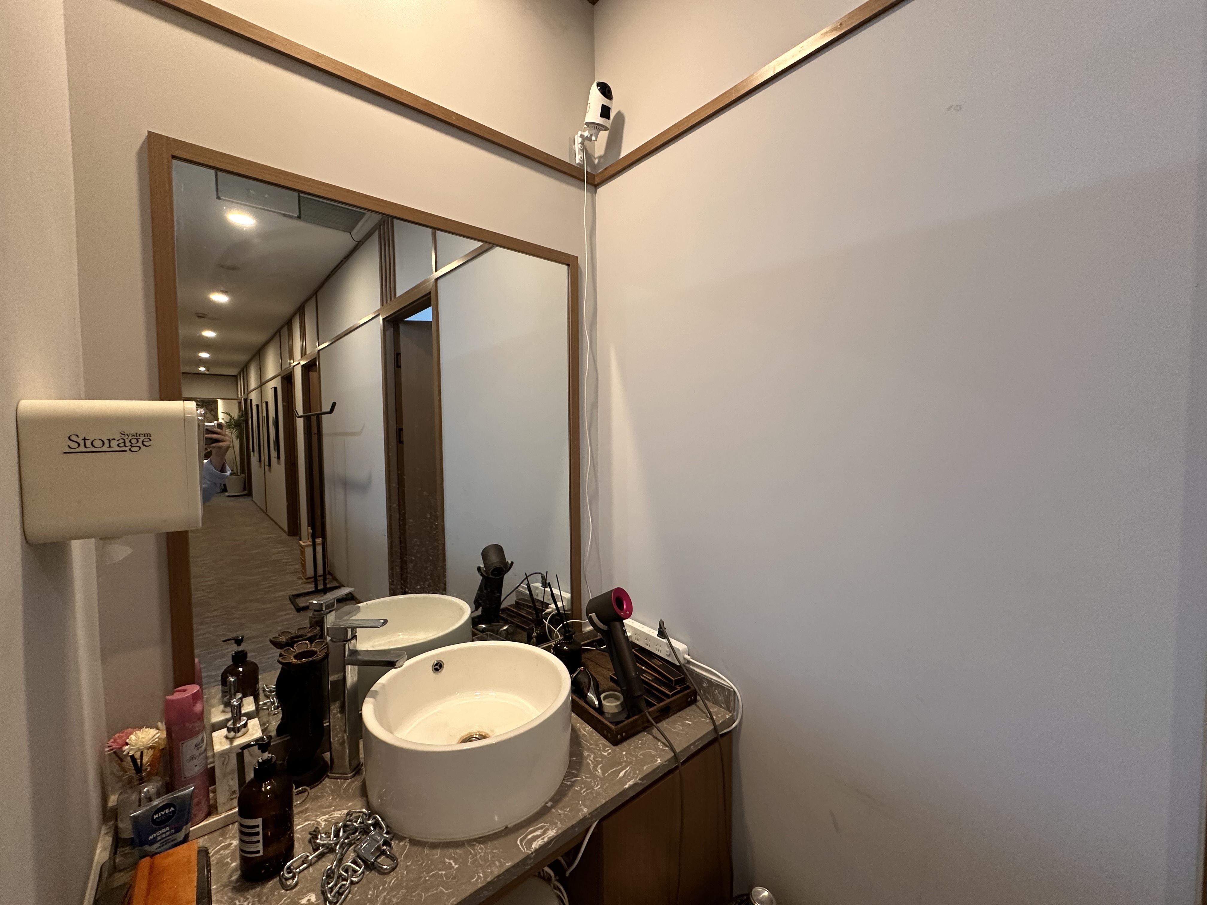 长寿路财富时代大厦225平米写字楼出租