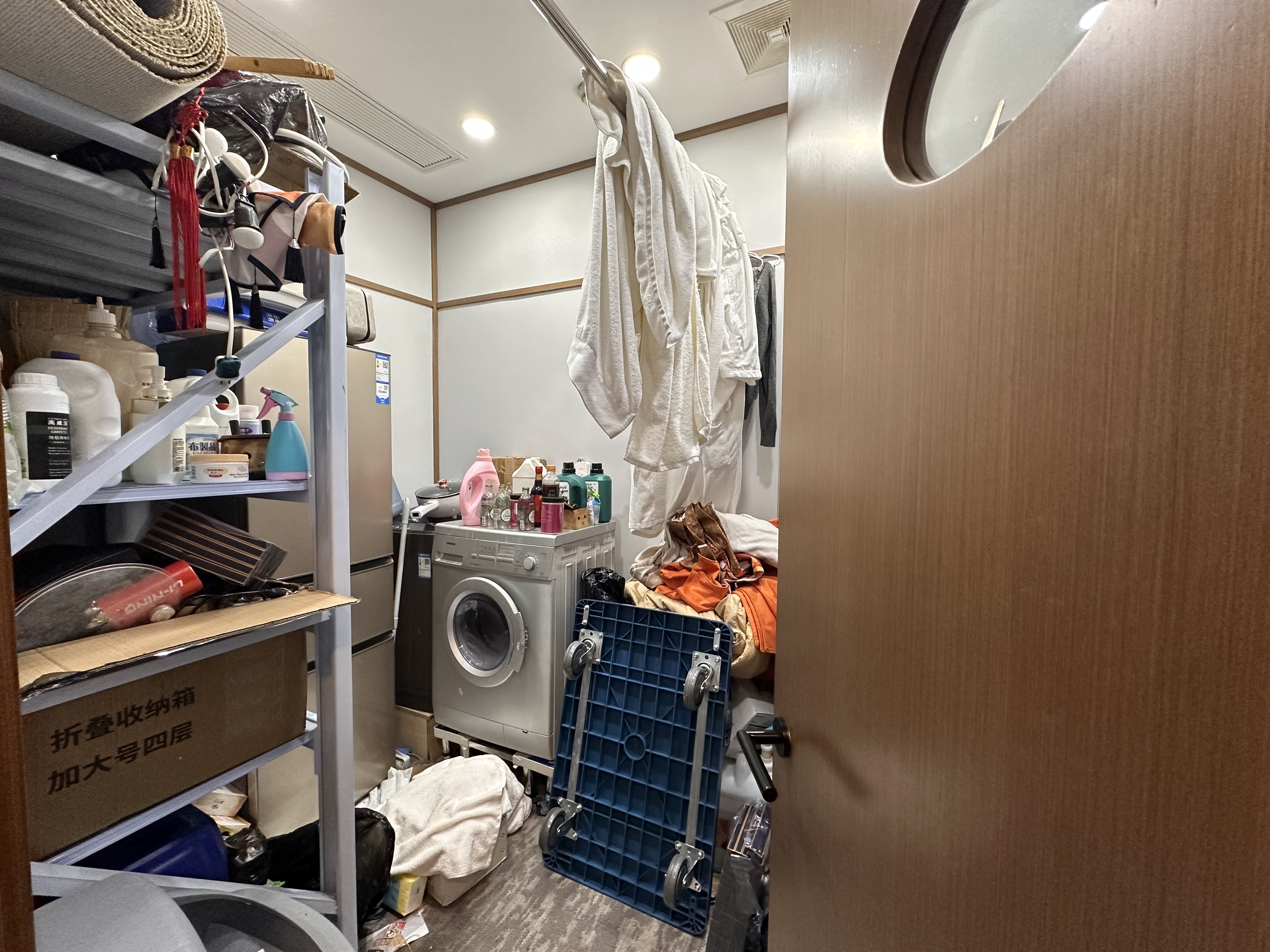 长寿路财富时代大厦225平米写字楼出租