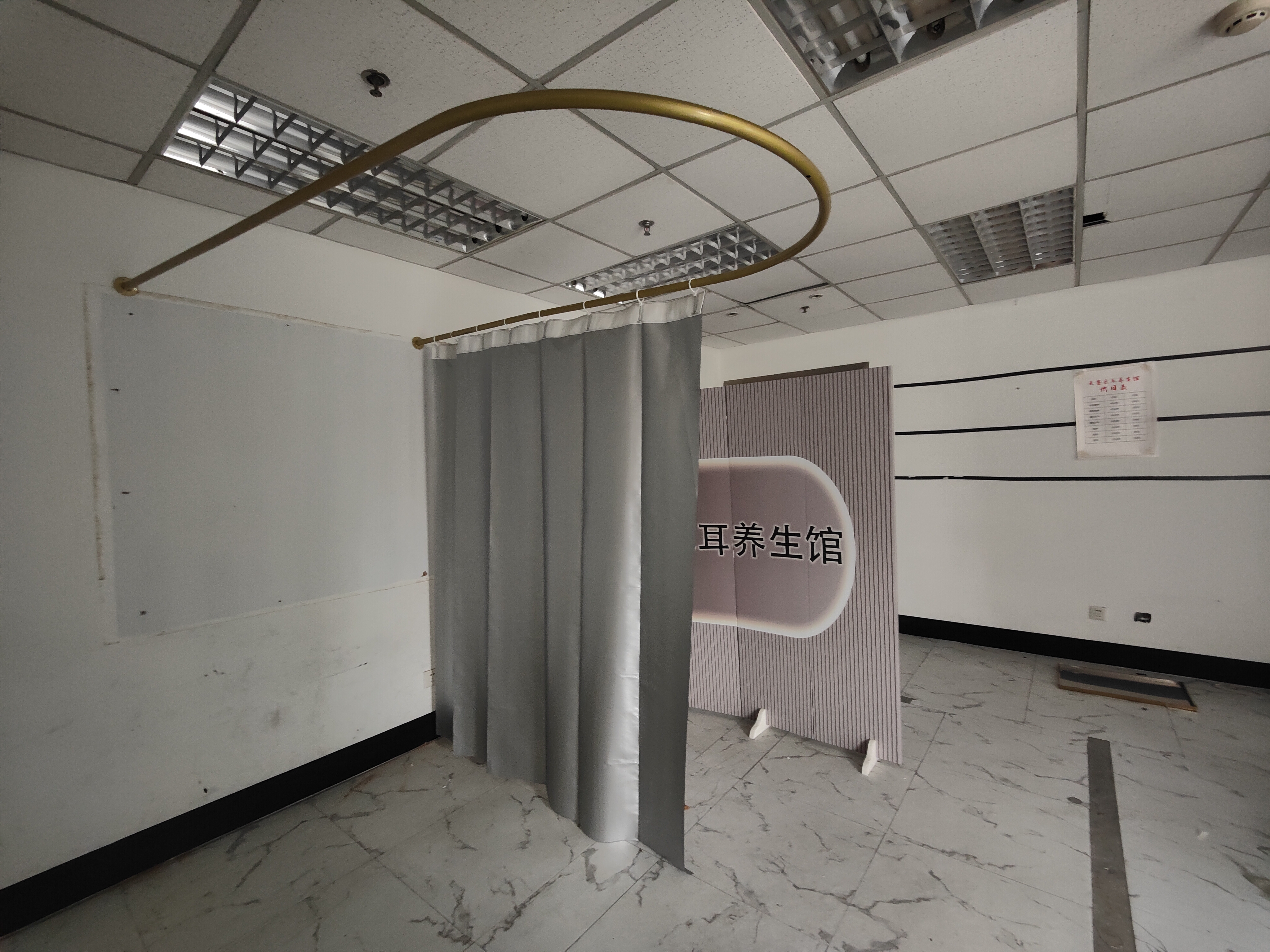 打浦桥致远大厦57平米写字楼出租