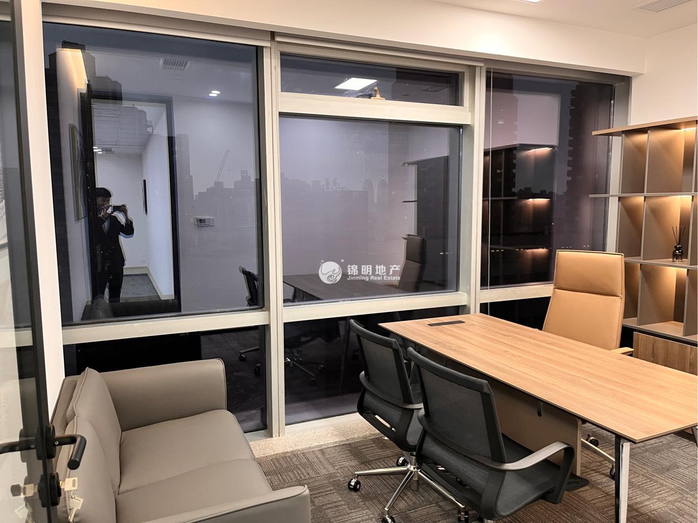 陆家嘴华夏银行大厦270平米写字楼出租