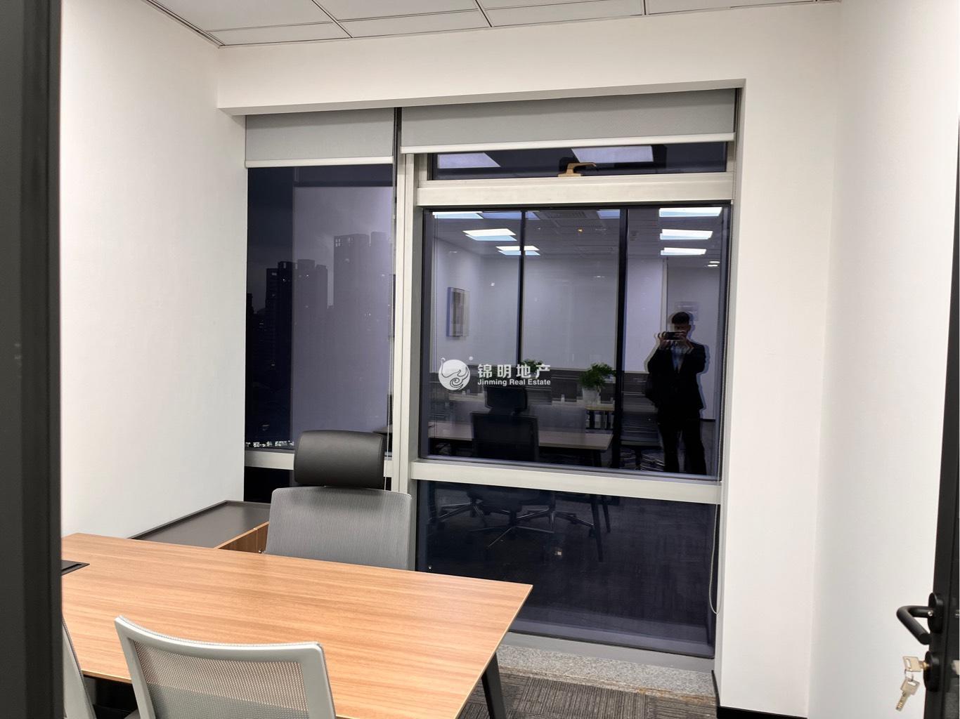 陆家嘴华夏银行大厦270平米写字楼出租