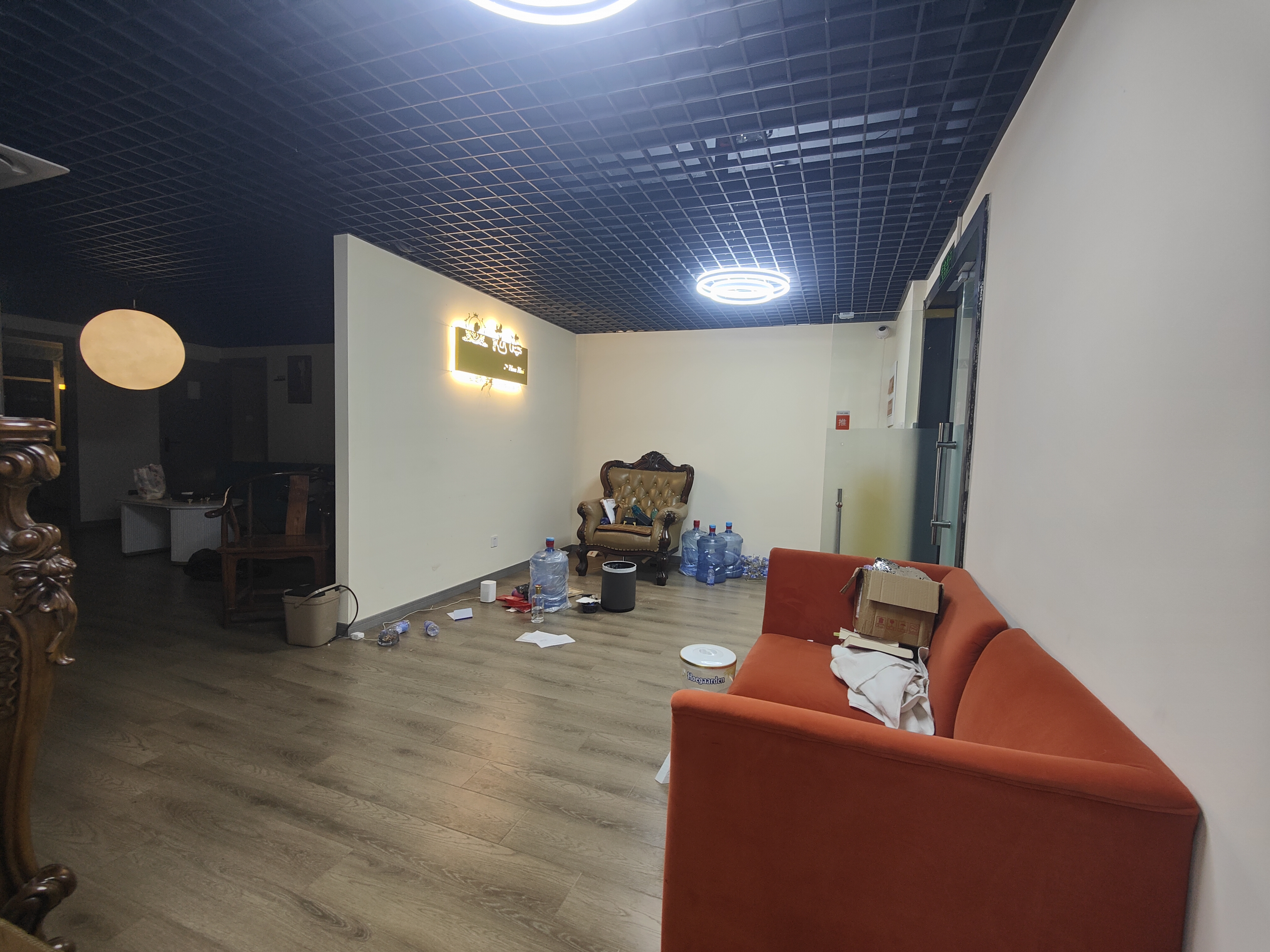 打浦桥海兴广场228平米写字楼出租