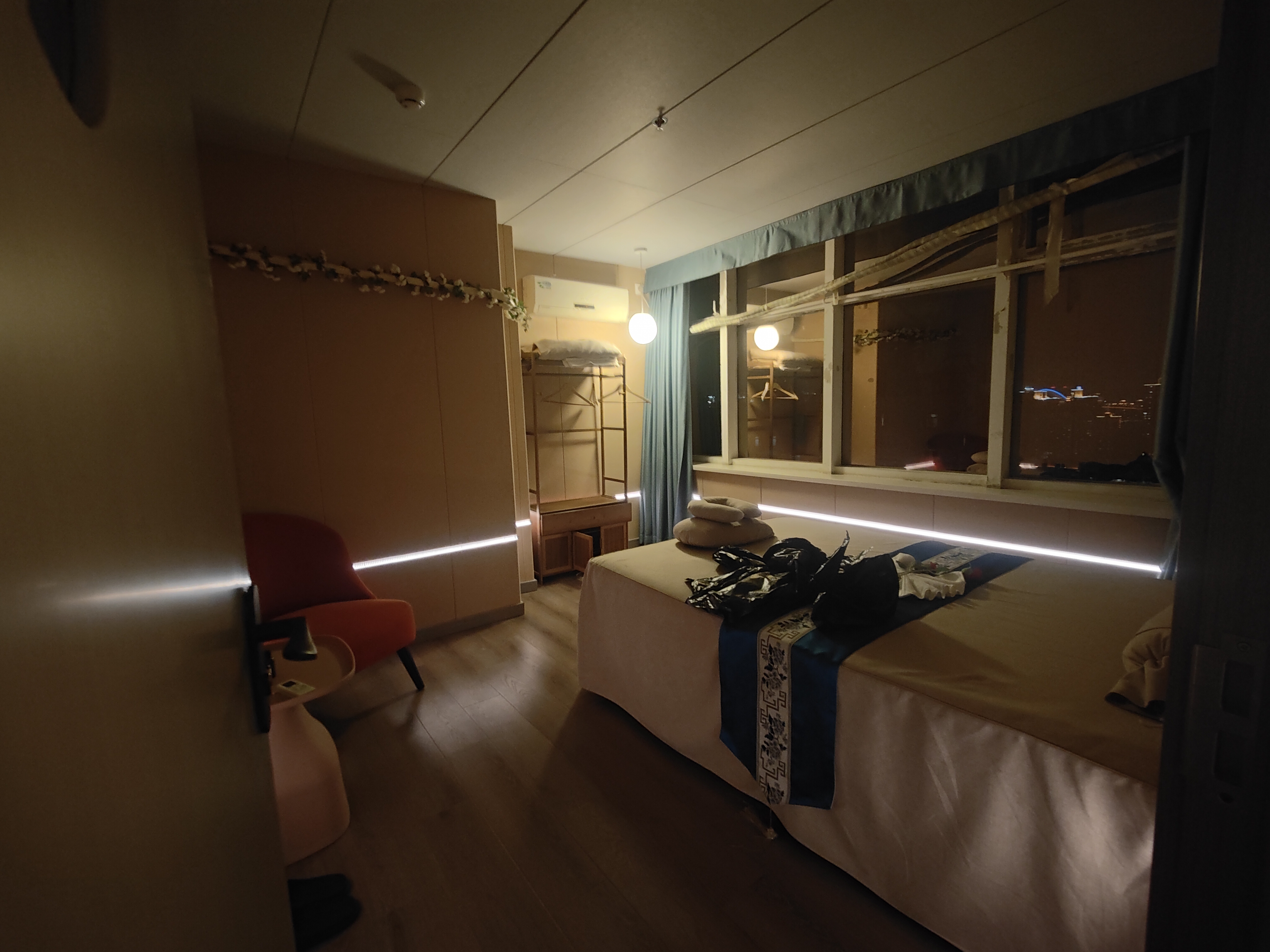 打浦桥海兴广场228平米写字楼出租