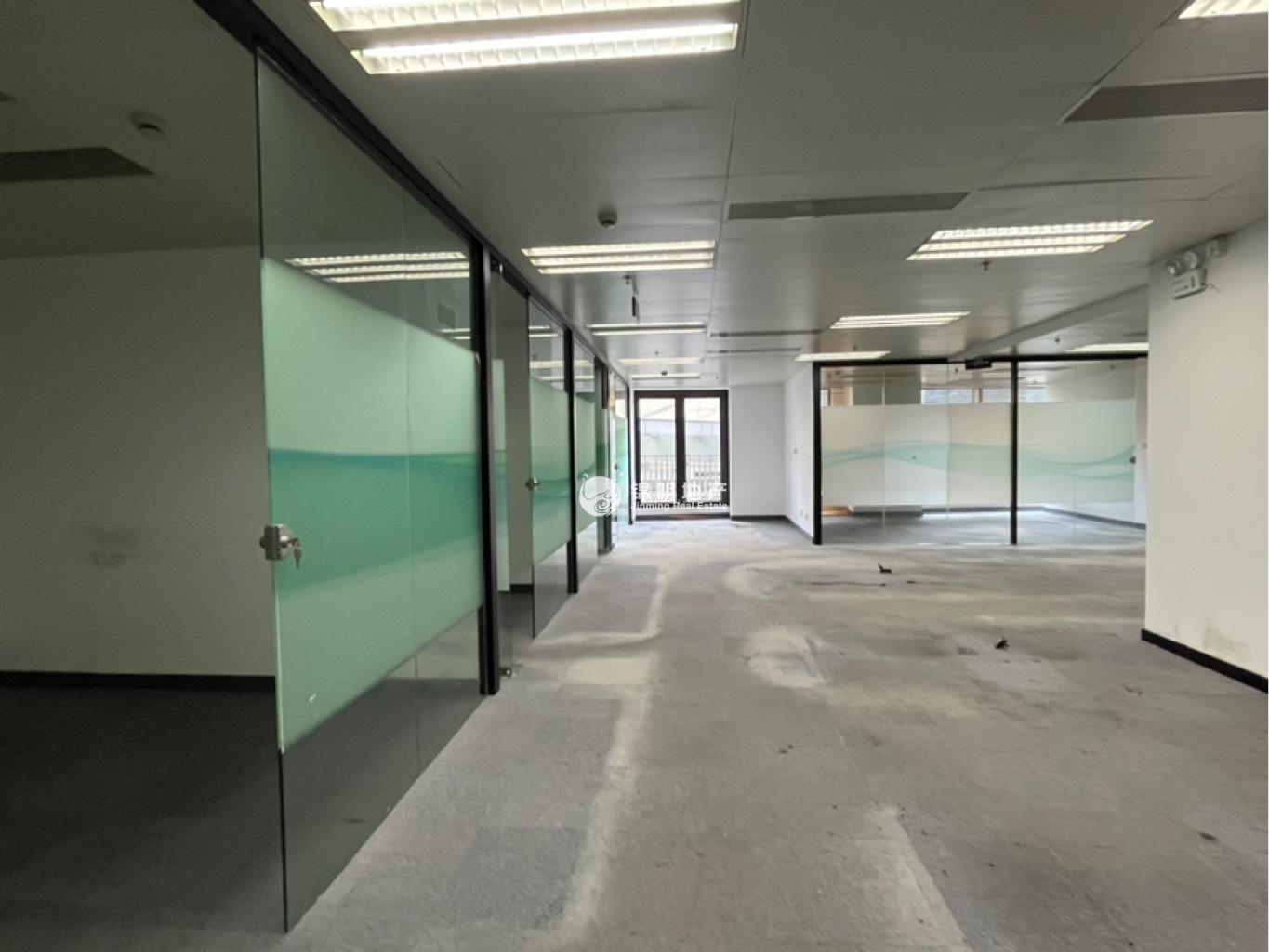 龙华绿地汇中心145平米写字楼出租