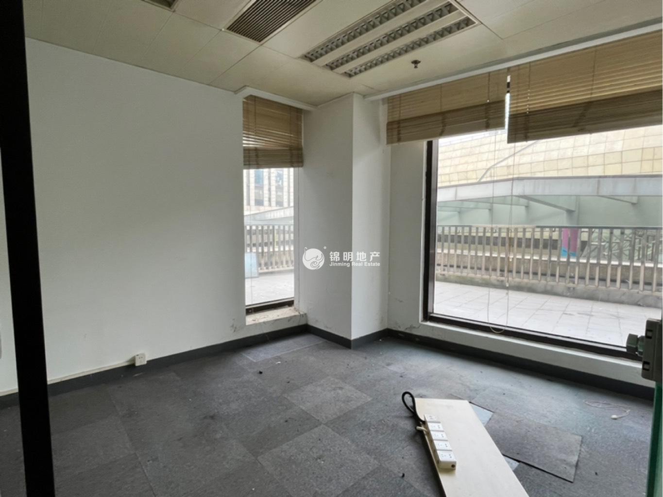 龙华绿地汇中心145平米写字楼出租