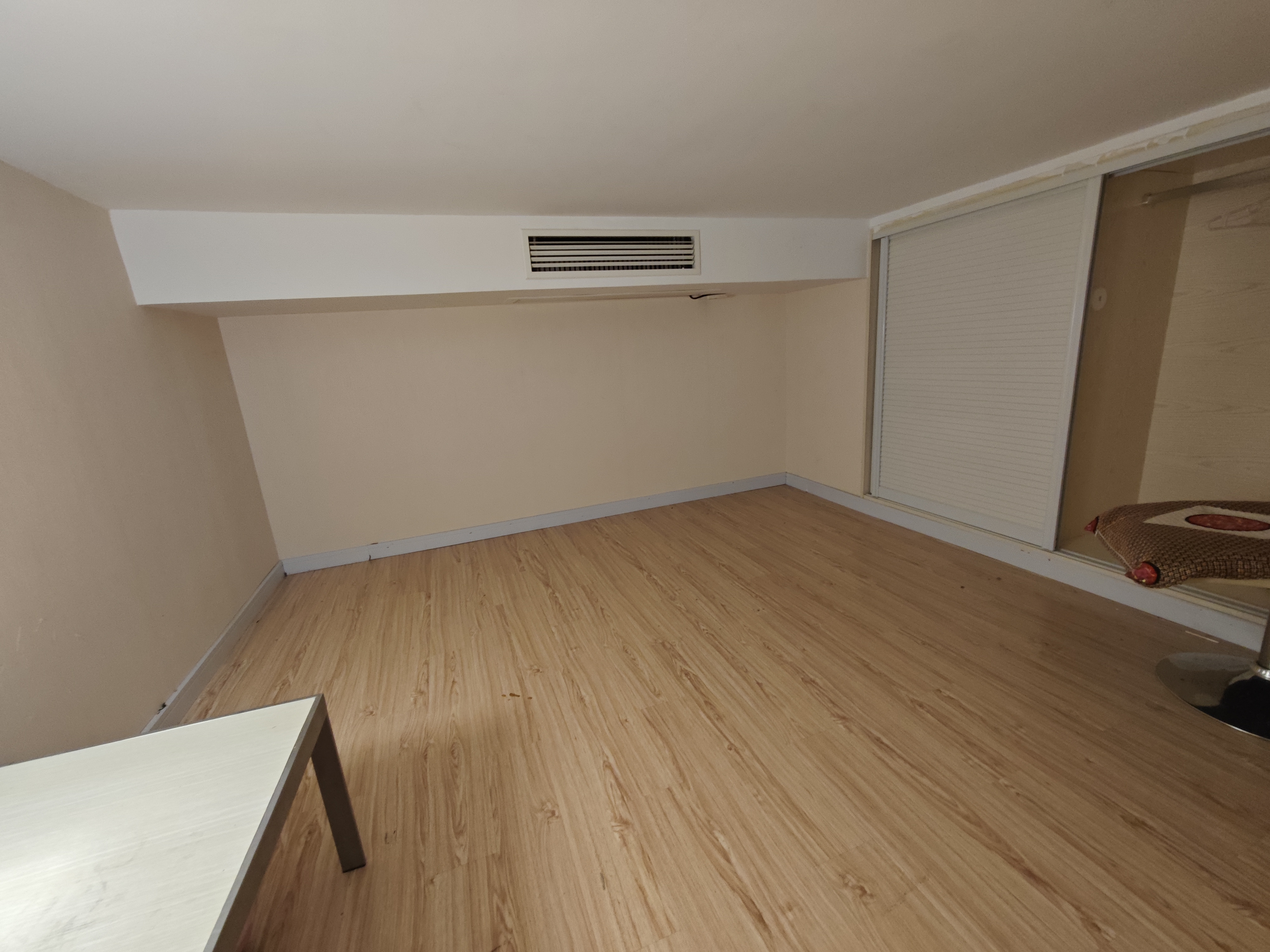 光新万业远景大厦（万业新阶）104平米写字楼出租