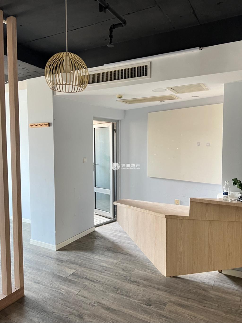 徐家汇嘉汇国际广场63平米写字楼出租