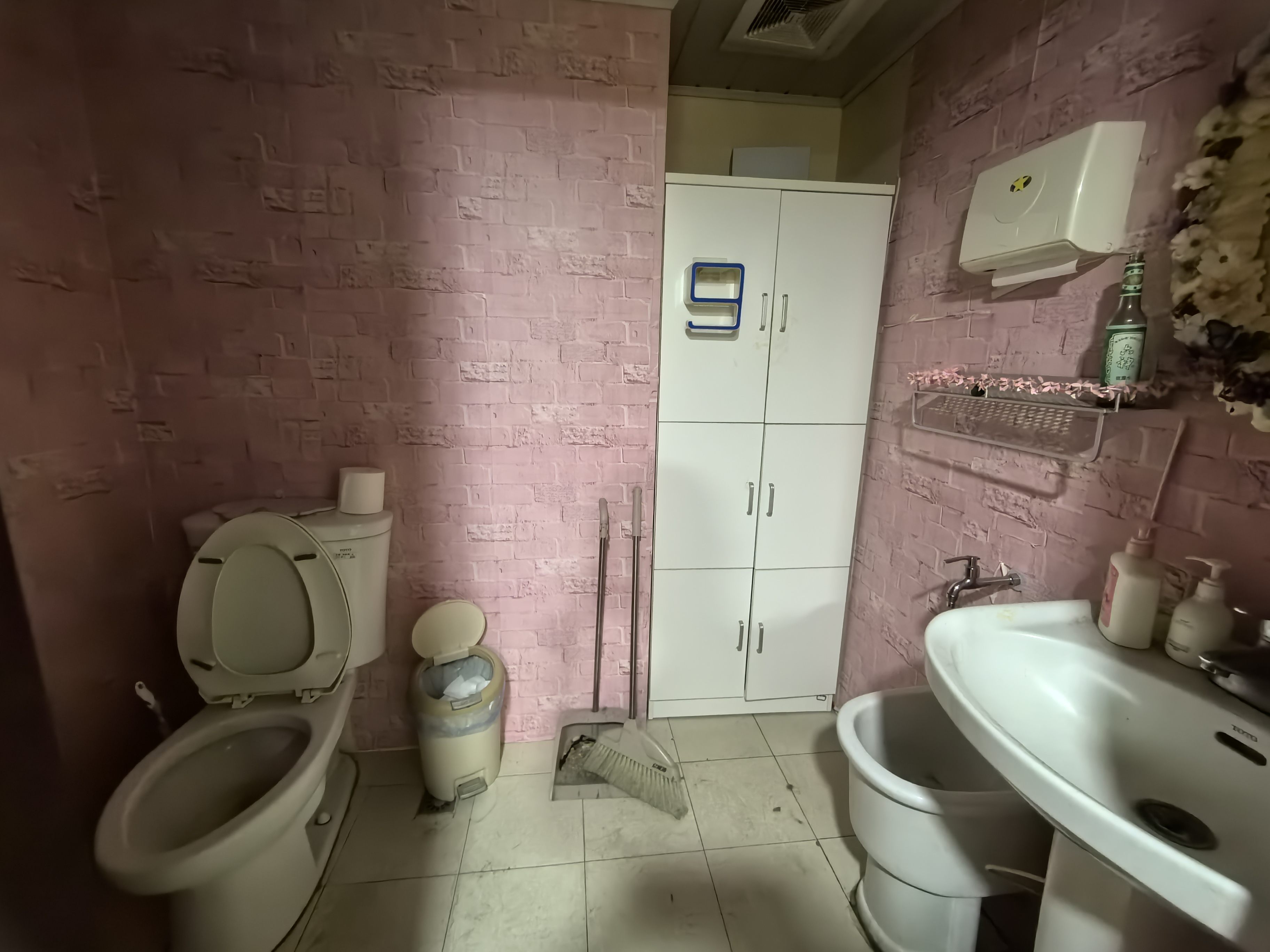 长寿路圣天地商务楼72平米写字楼出租