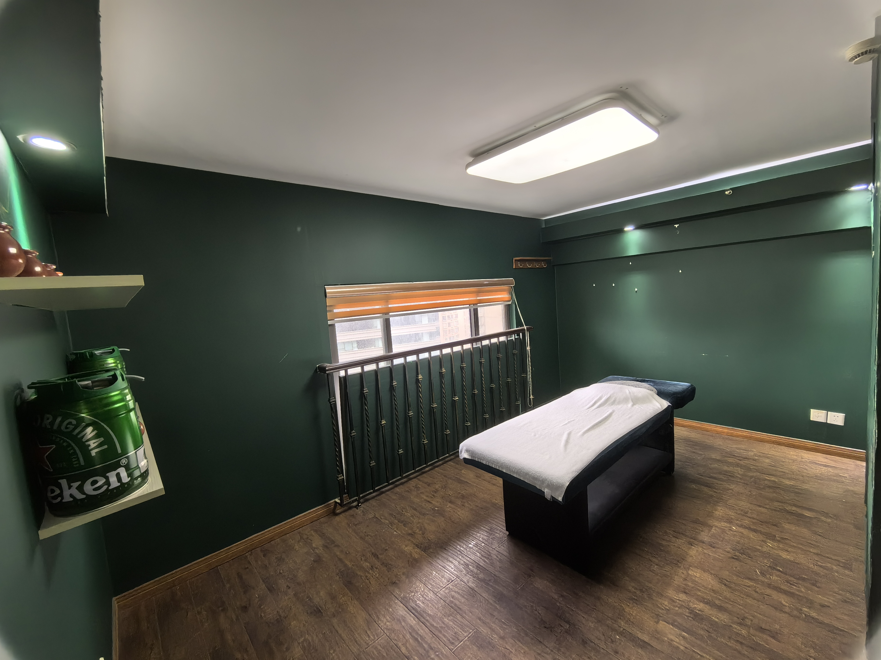 长寿路圣天地商务楼72平米写字楼出租