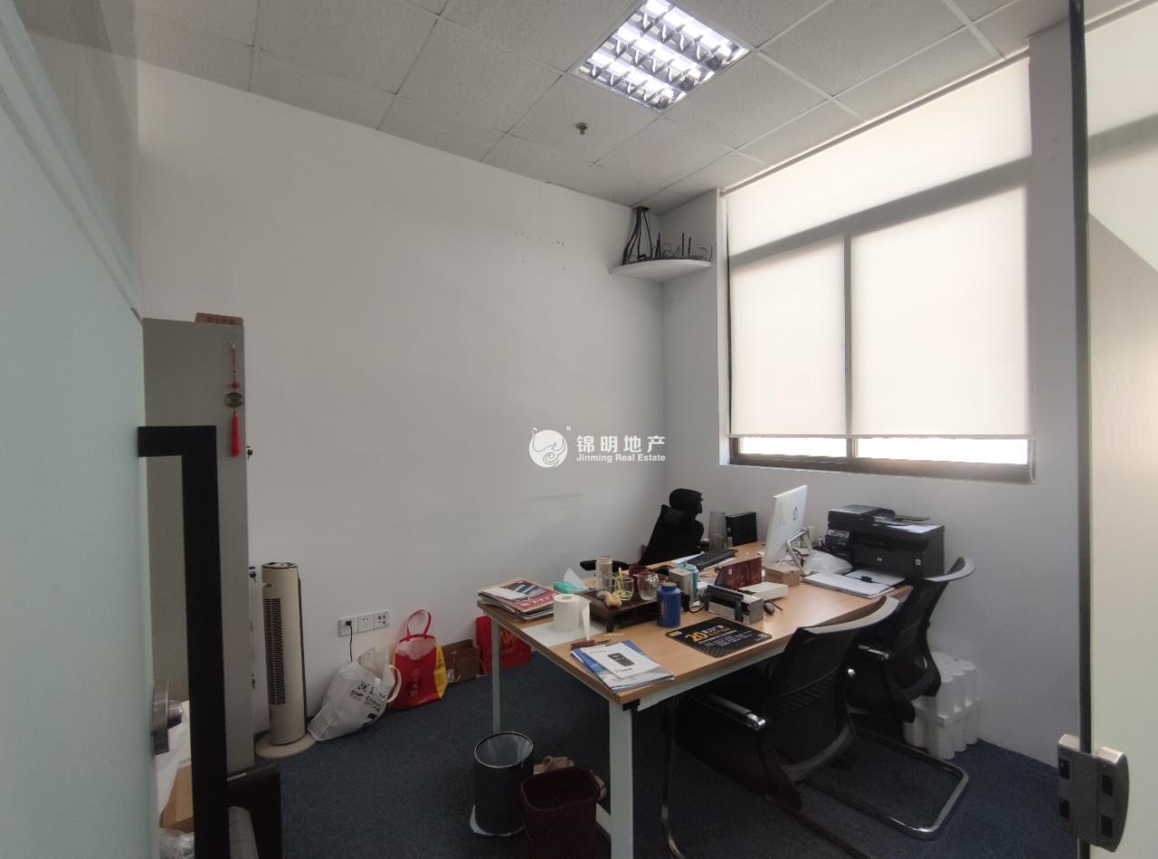 漕河泾漕河泾桂平园113平米写字楼出租