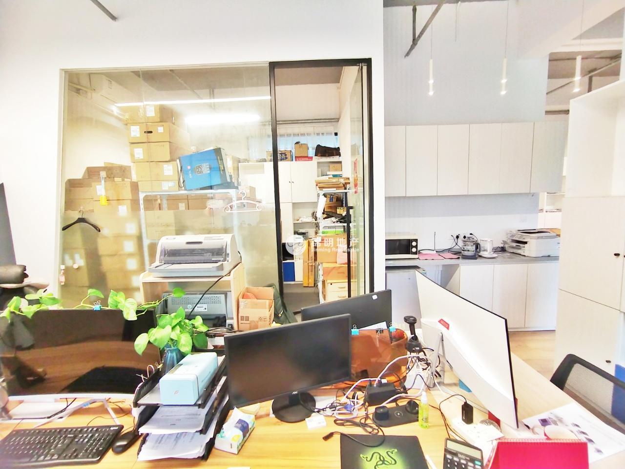 漕河泾漕河泾桂果园154平米写字楼出租