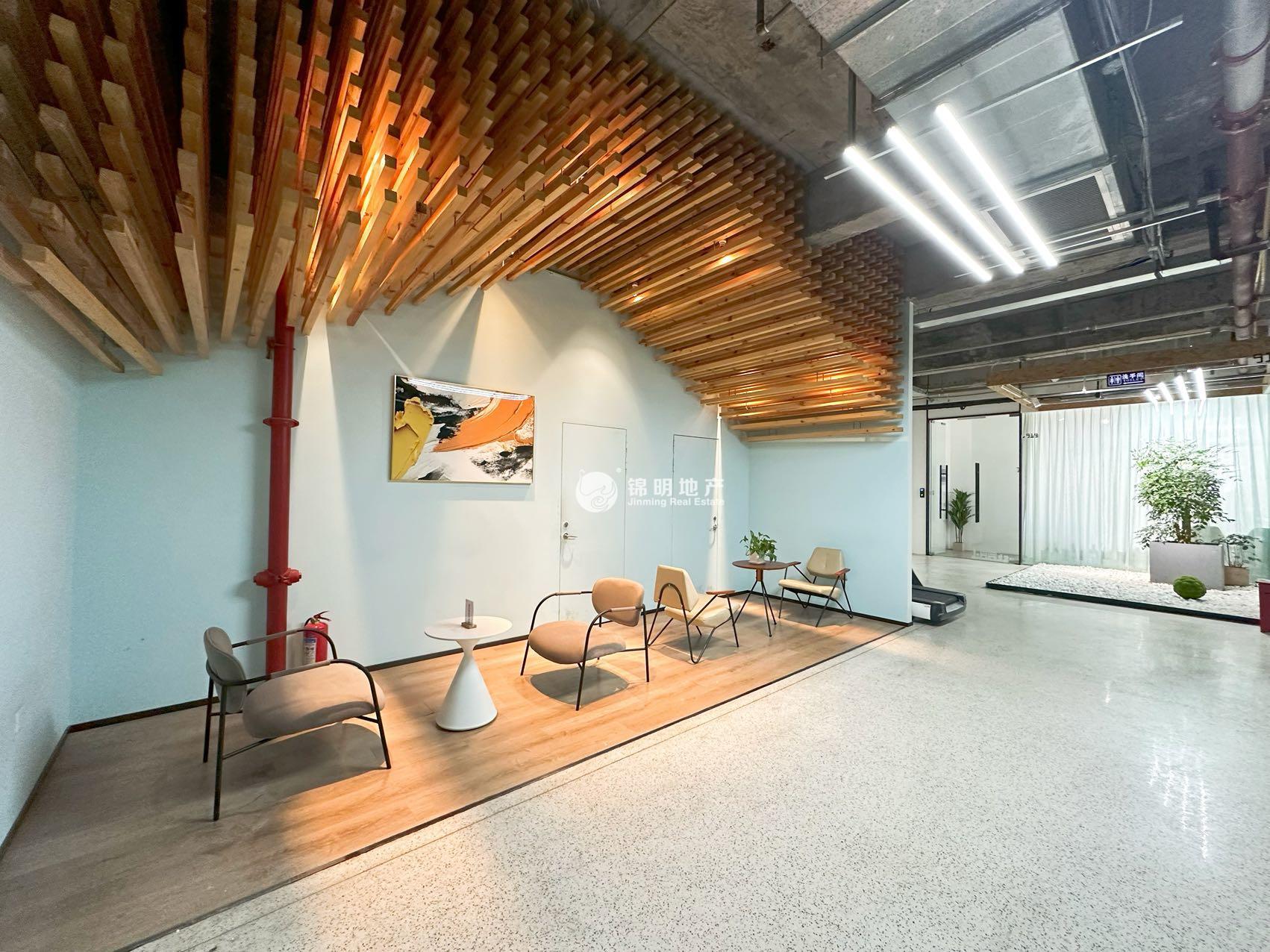 龙柏金虹桥广场183平米写字楼出租