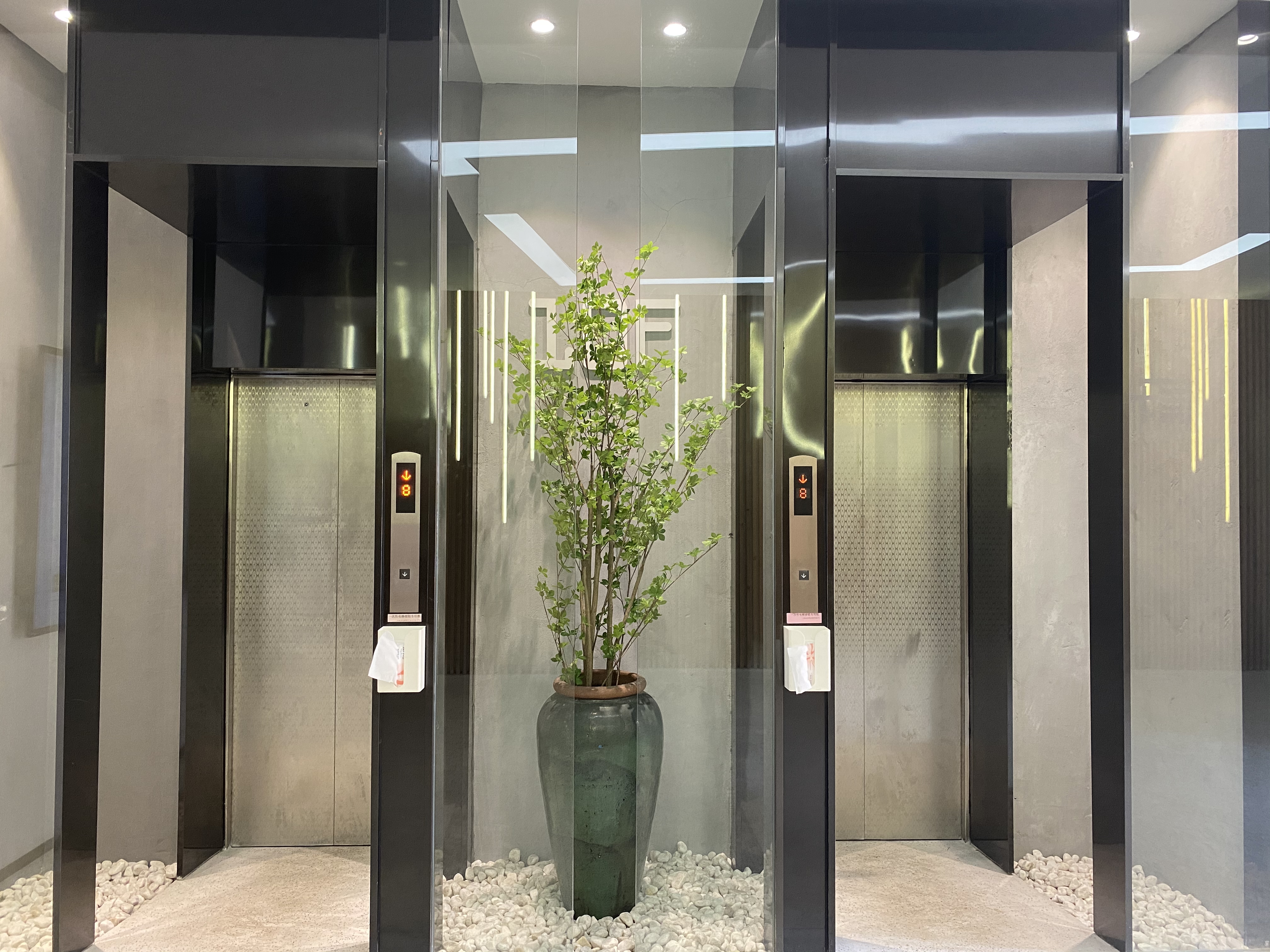 龙柏金虹桥广场183平米写字楼出租