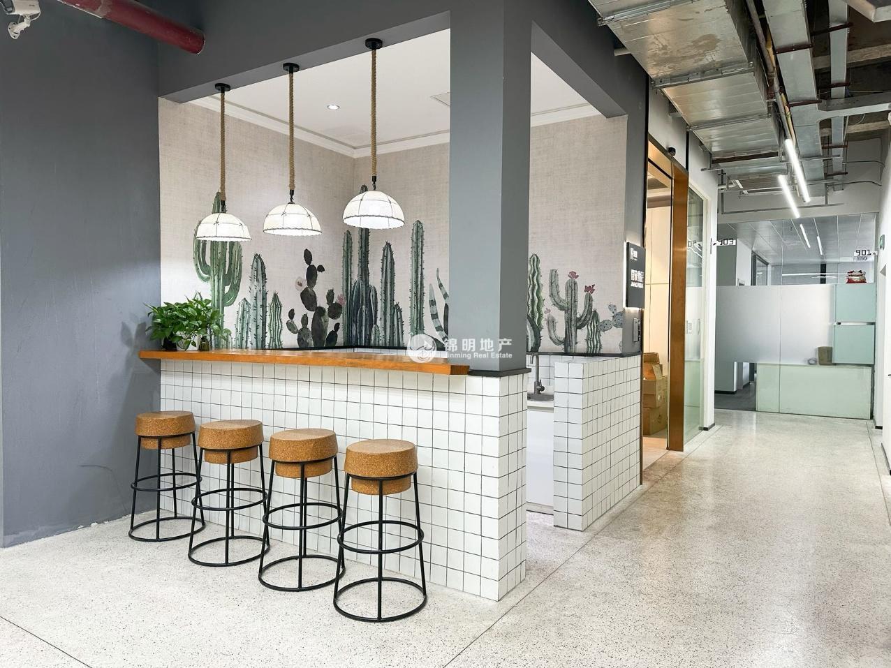 龙柏金虹桥广场503平米写字楼出租