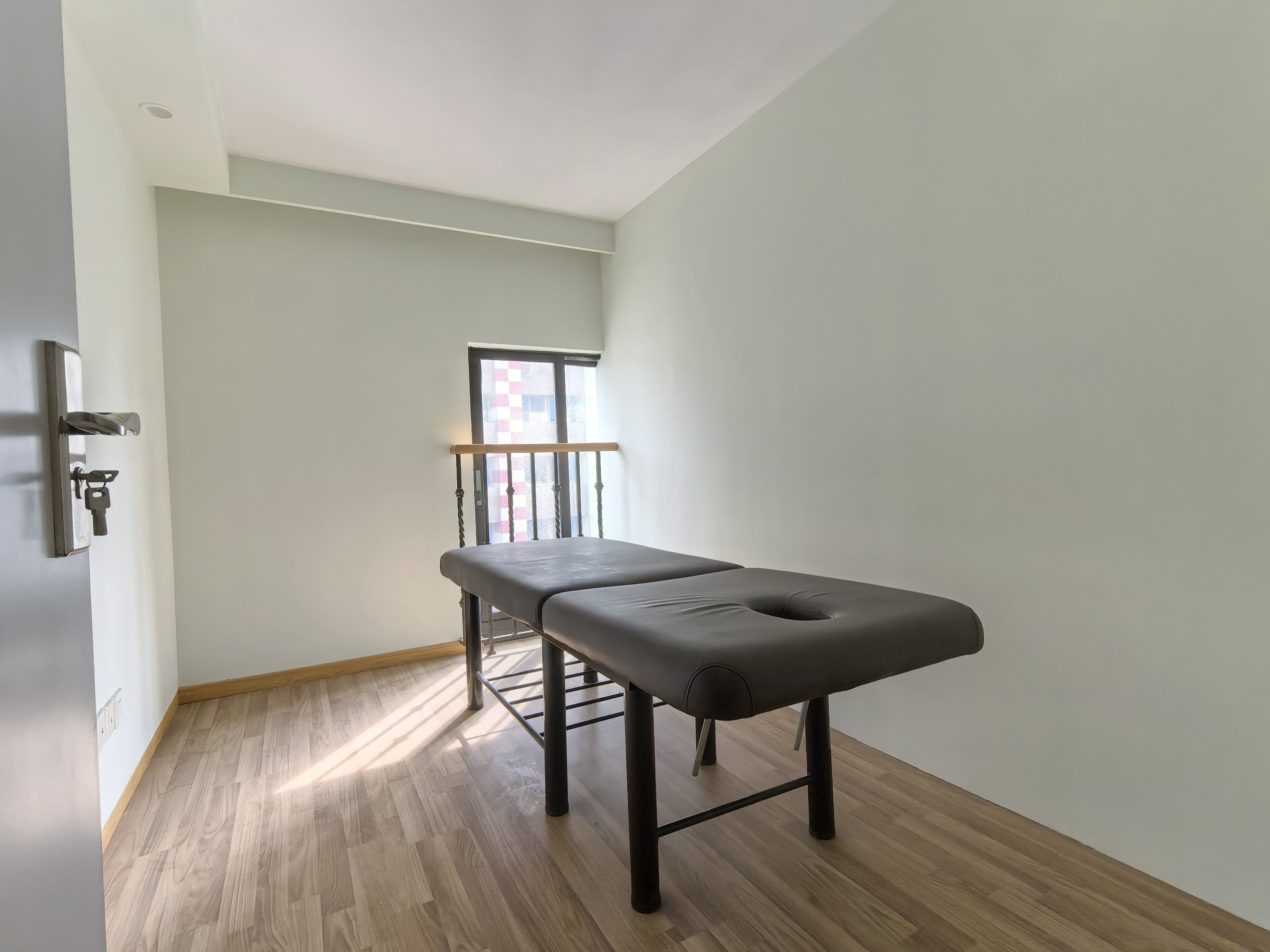 长寿路圣天地商务楼63平米写字楼出租