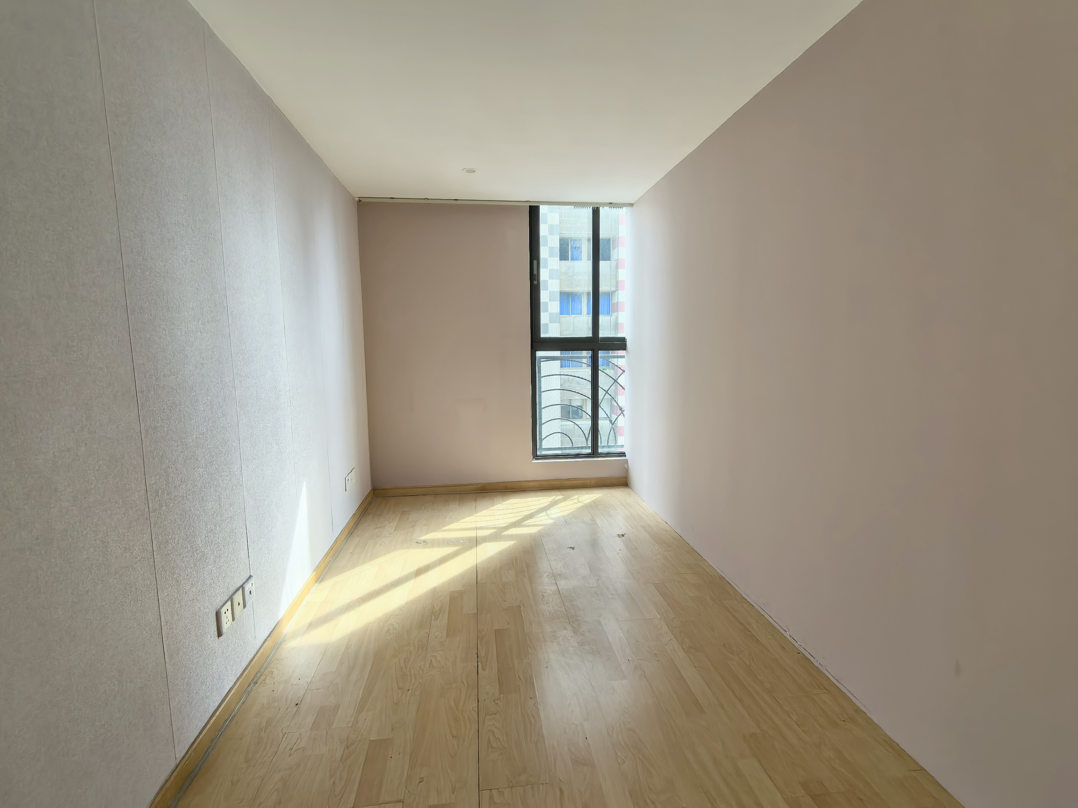 长寿路圣天地商务楼63平米写字楼出租