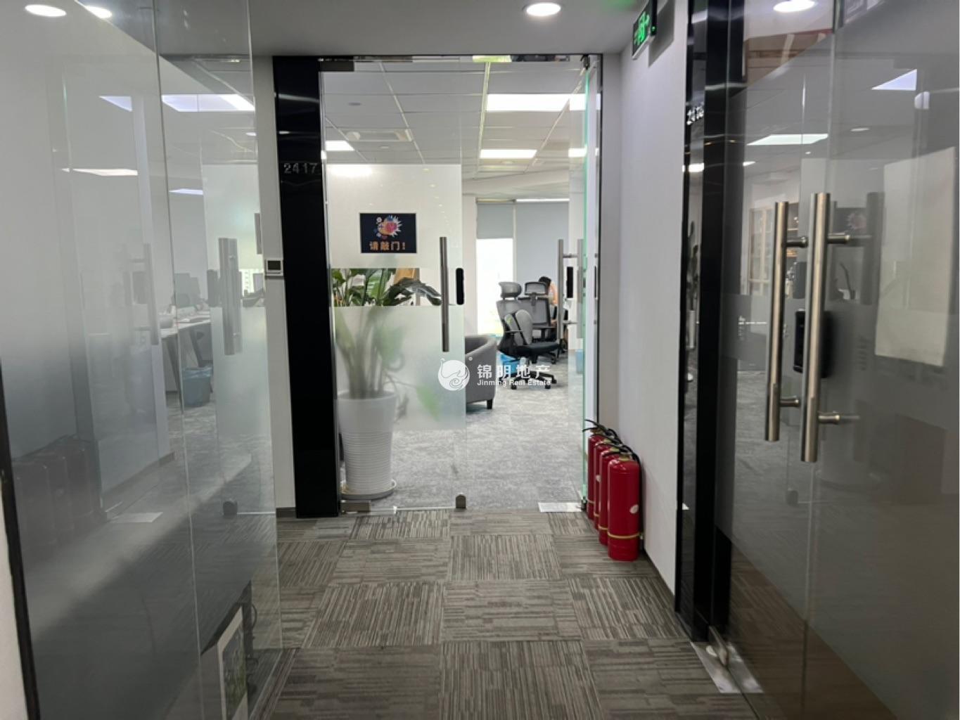 南京西路招商局广场1080平米写字楼出售