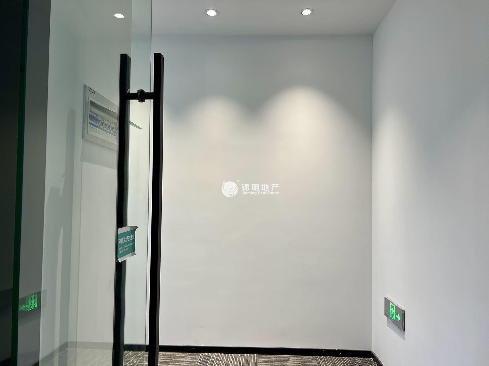 江湾镇平溪商业广场155平米写字楼出租