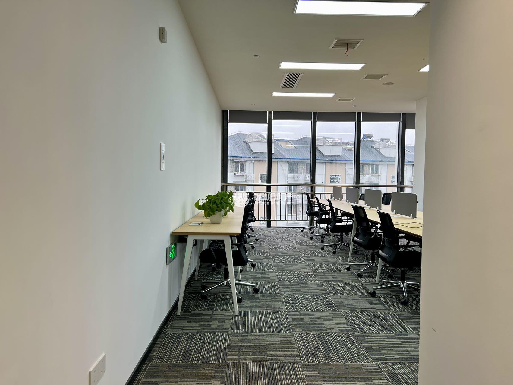 江湾镇平溪商业广场155平米写字楼出租